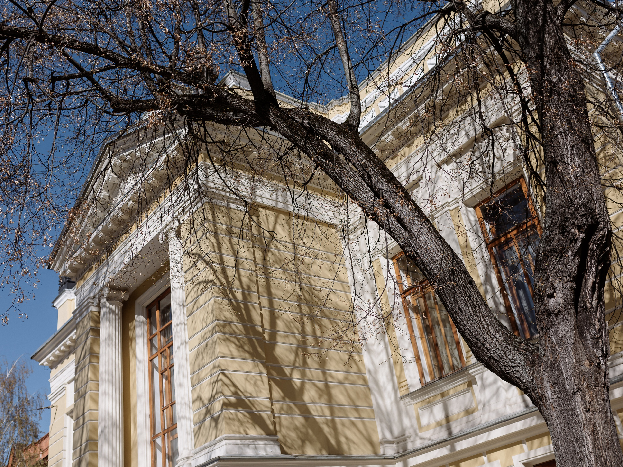 Регистрация брака и свадебная фотосессия в Библиотеке искусств имени А. П. Боголюбова. Свадебный фотограф в Москве Мария Крош