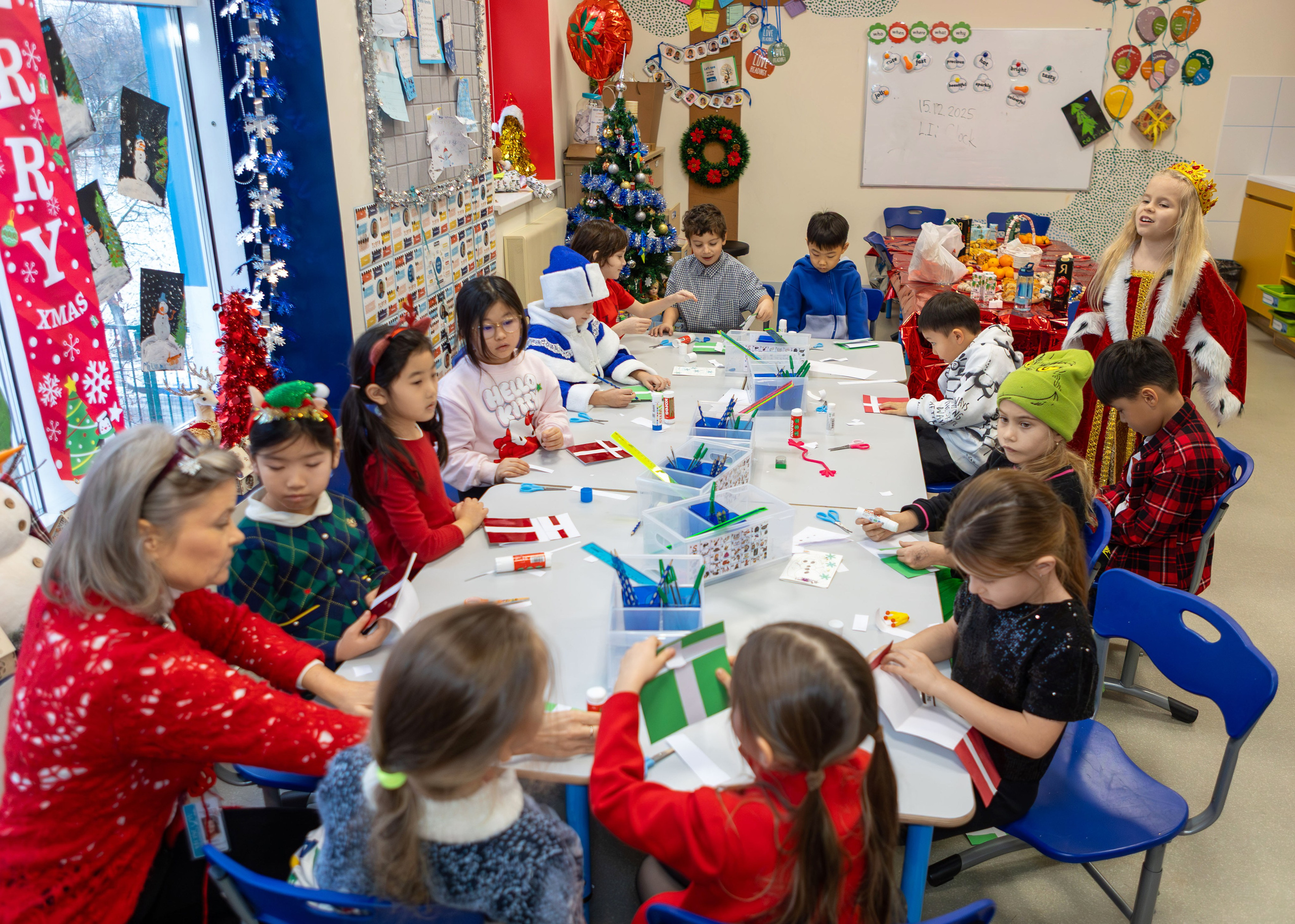 Christmas Celebration at The International School of Moscow. Школьный фотограф и выпускные альбомы | SHKOLBook