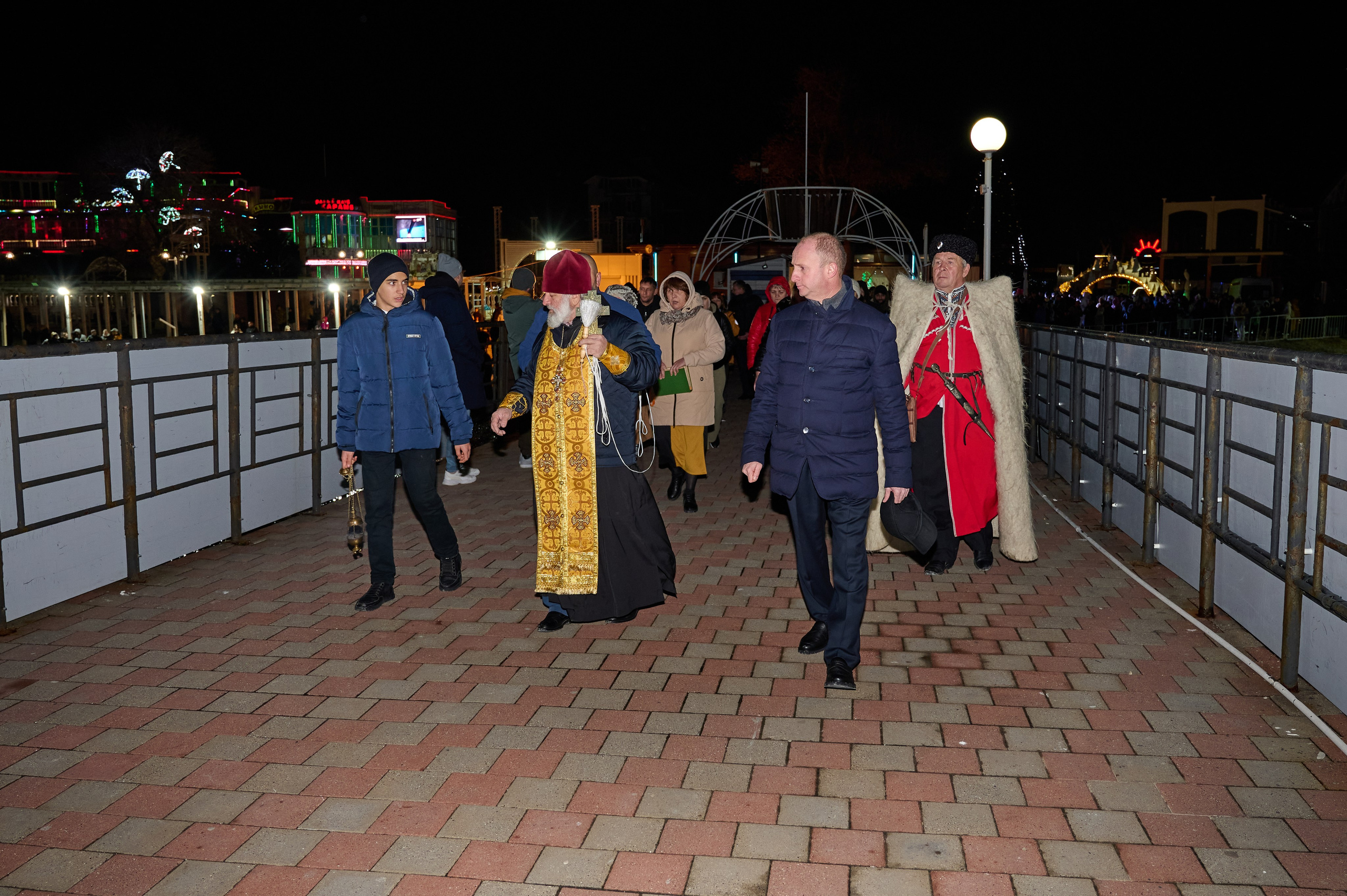 Крещенские купания. Жизнь курорта Кабардинка в фотографиях
