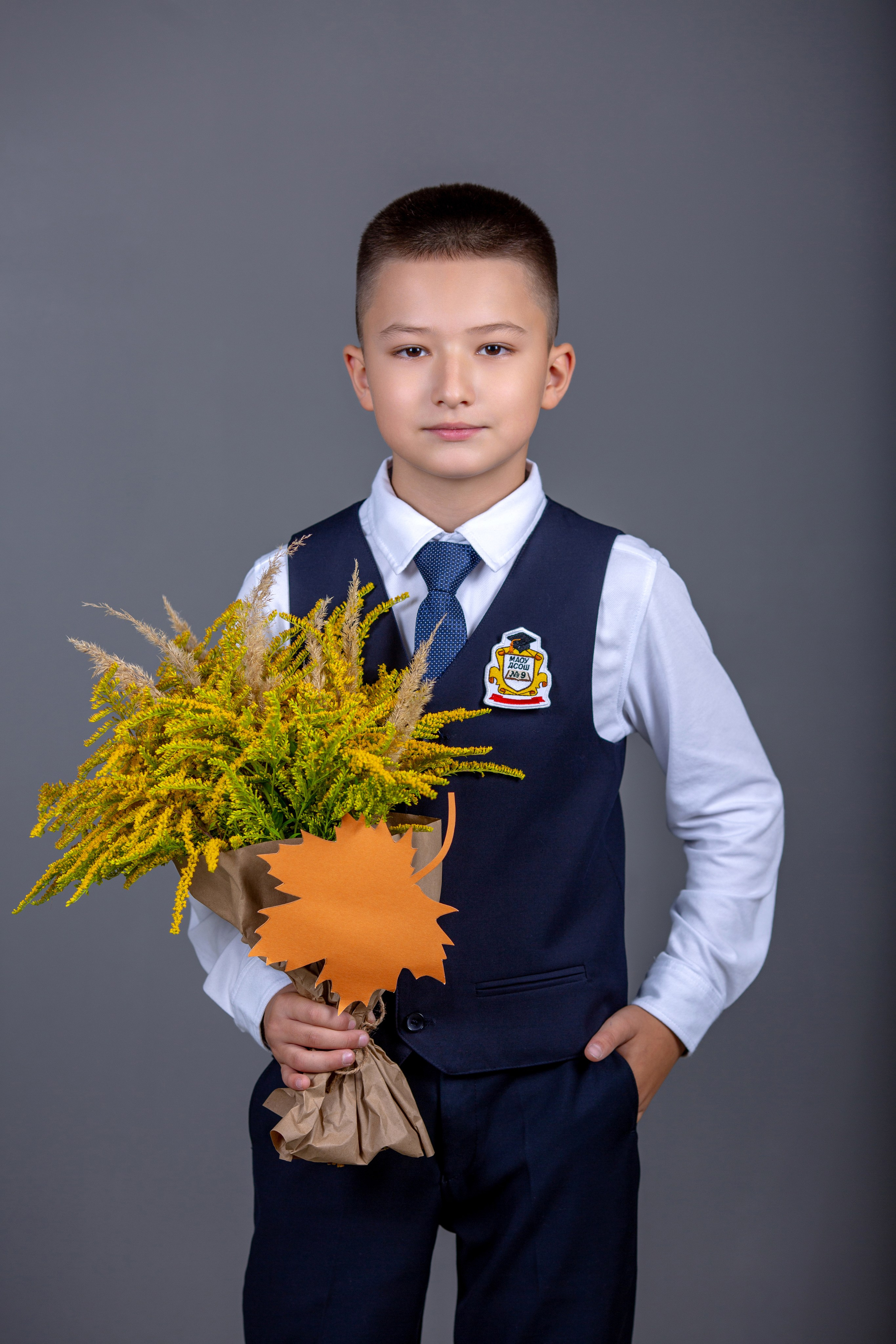 Цена на выпускные альбомы 4 класса. Выпускной альбом в Москве и Домодедово Вышка Школьный фотограф