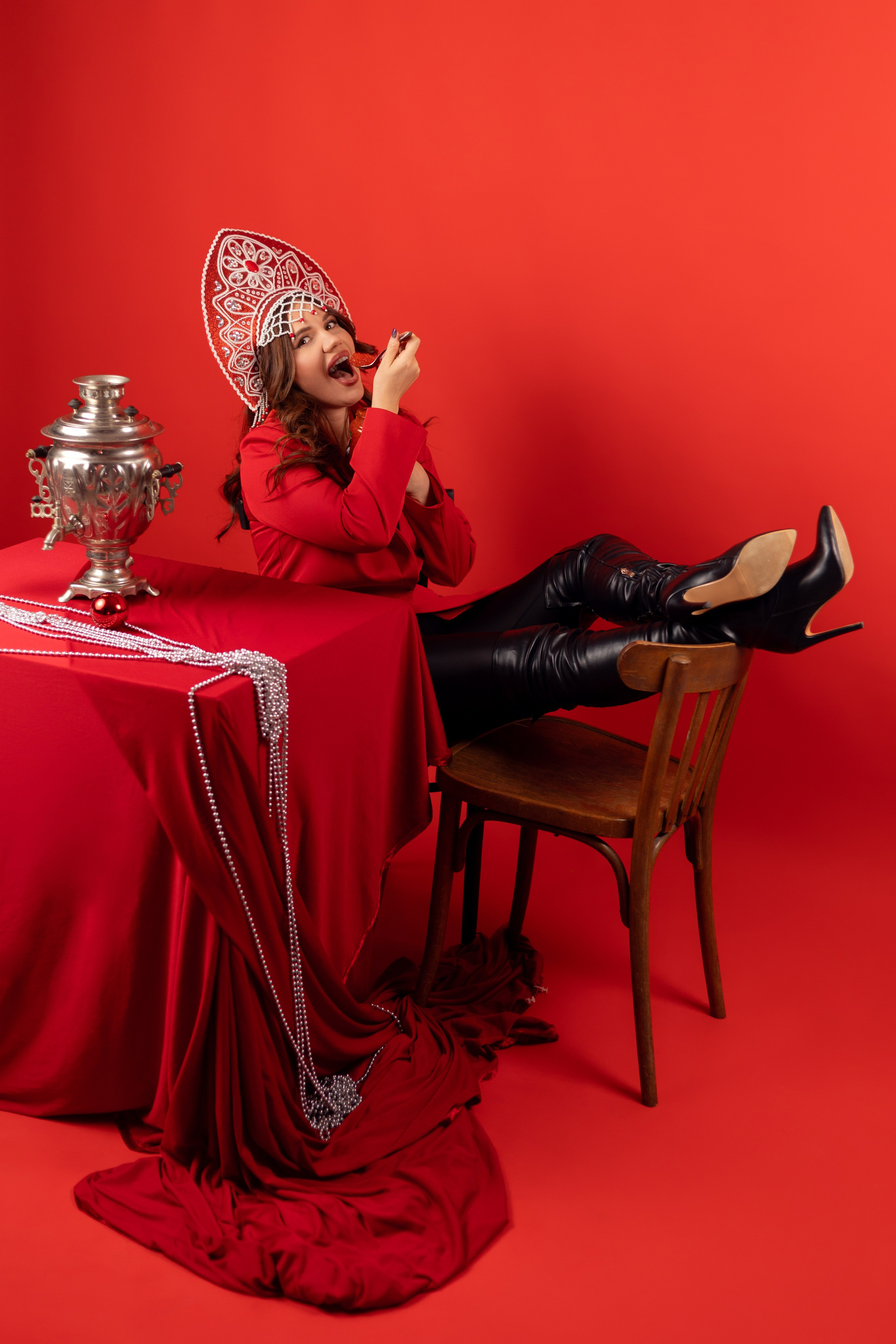 Новогодняя фотосессия в Казани 2025 | Три образа | Фотодень 14 декабря. Контент фотограф Казань Татьяна Горина