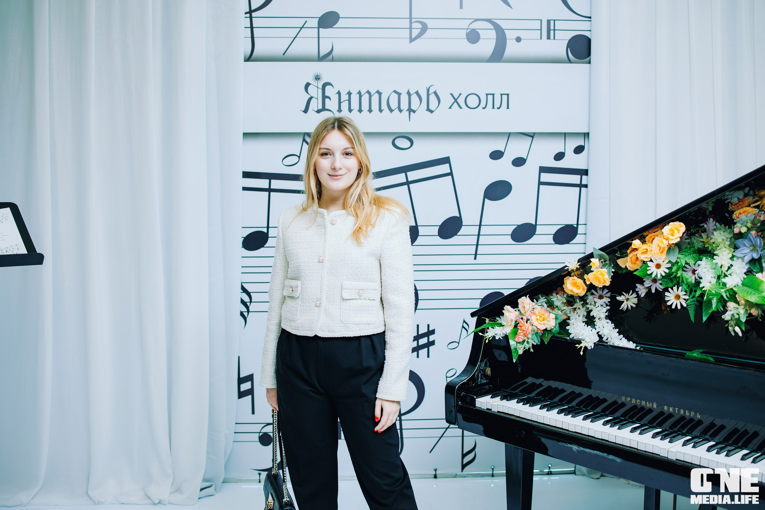 Концерт 8 марта в Янтарь холл. One Media Life: фоторепортажи, фотоотчеты с мероприятий и заведений