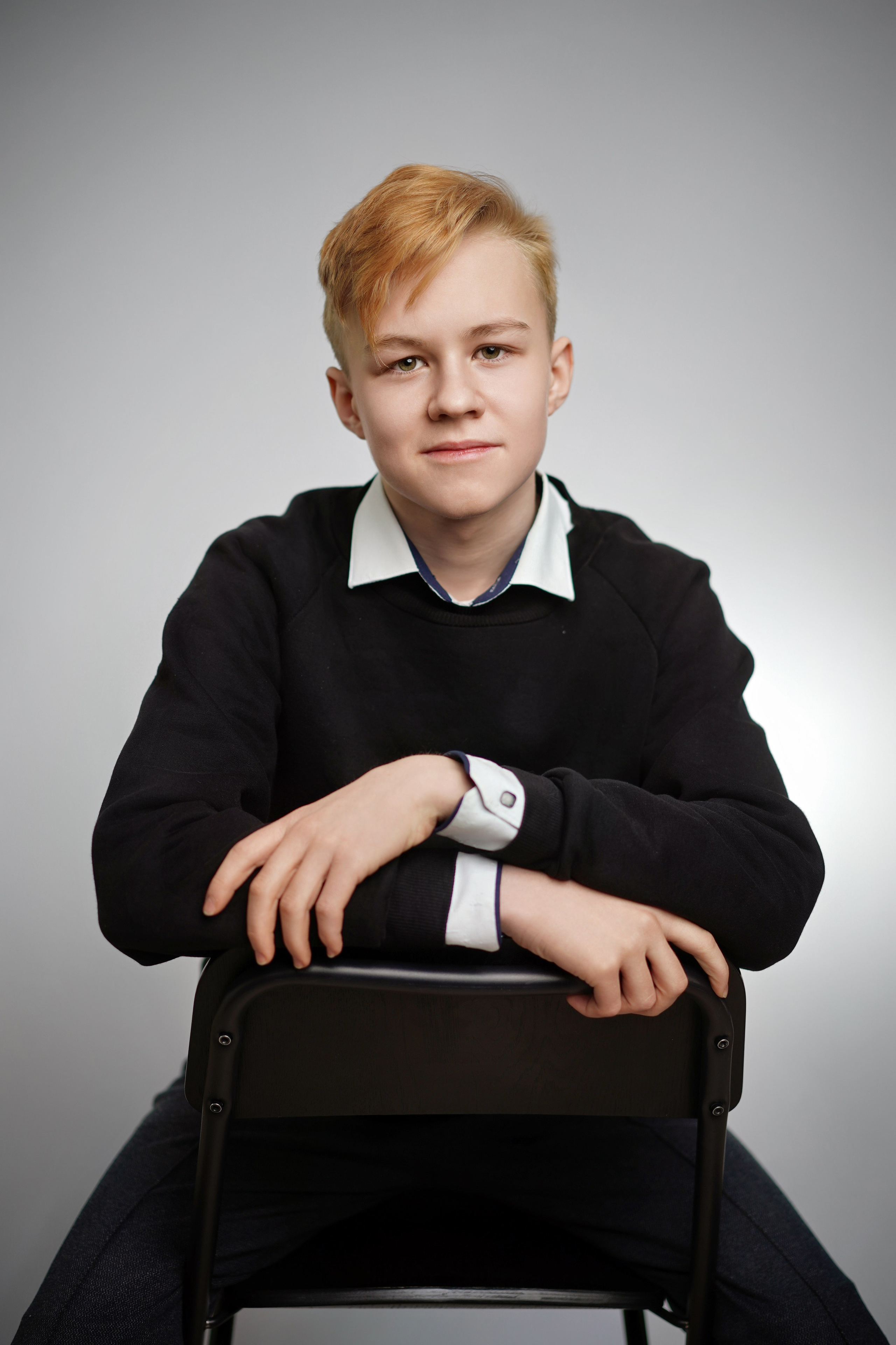 Стиль портрета в студии. GOTRA — выпускные альбомы в Тюмени