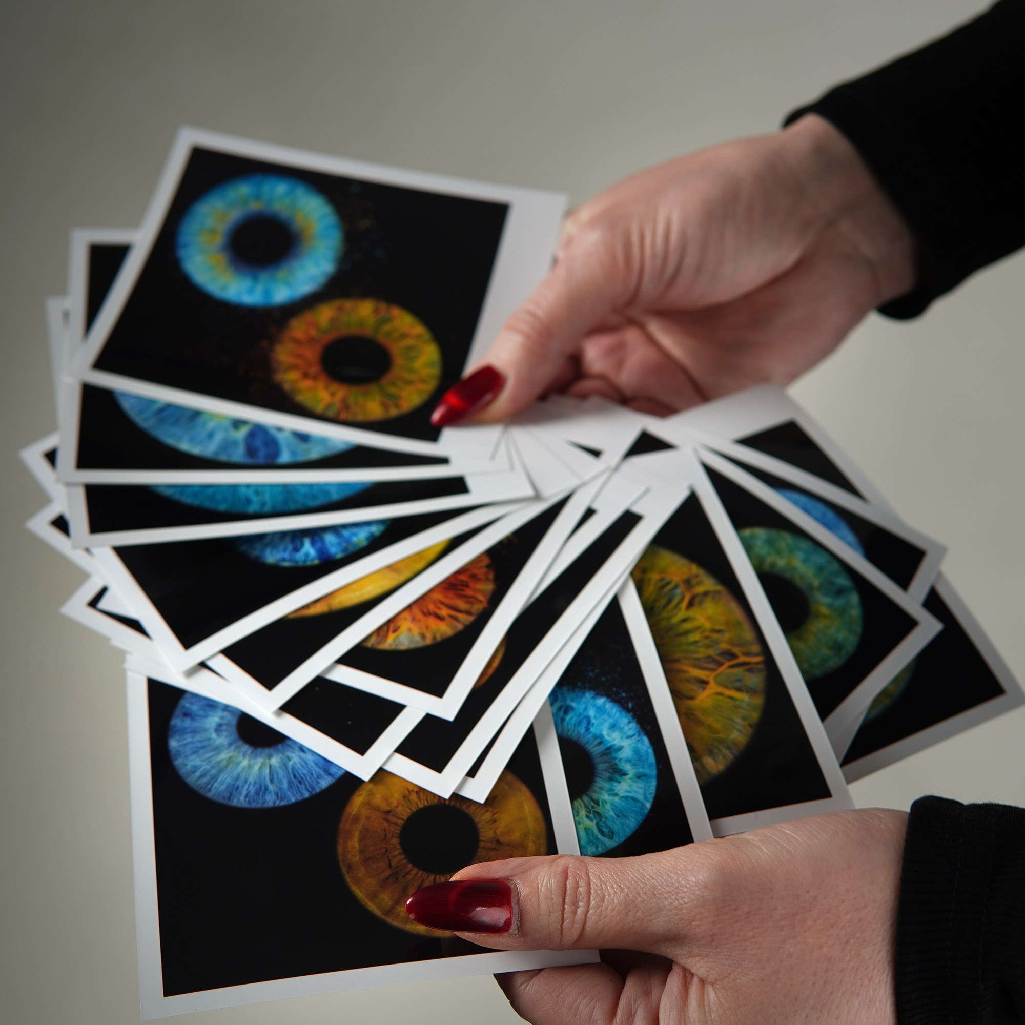 Фото радужки глаза LOOK IN