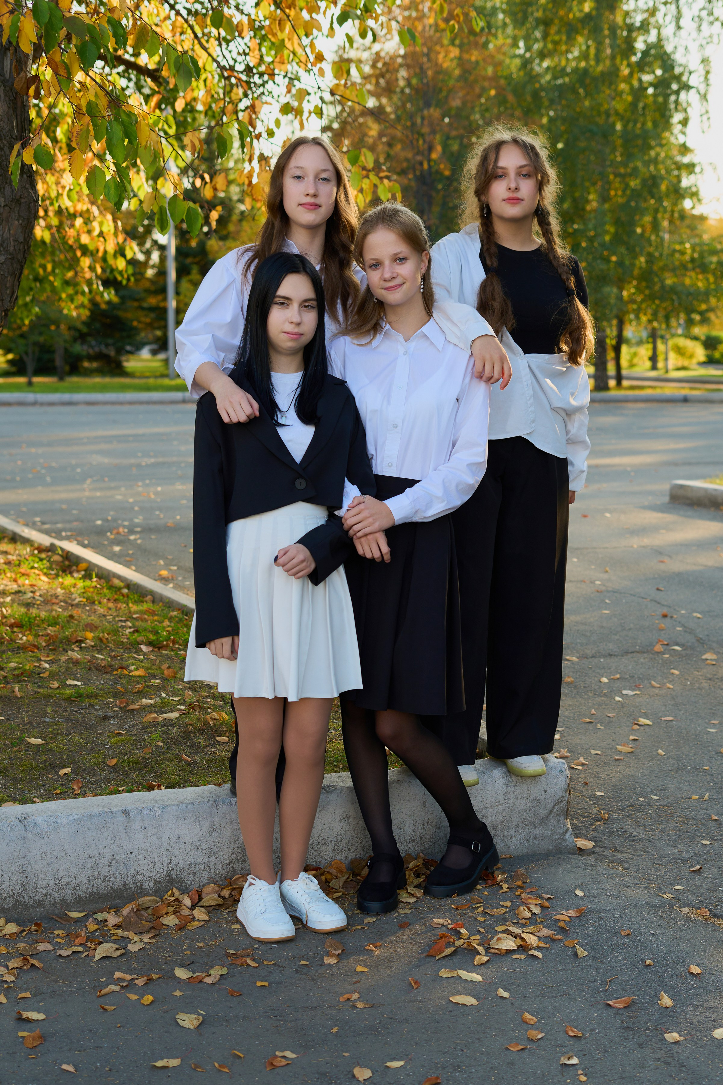 Осенняя съёмка выпускников 9 класса. Детский и семейный фотограф в Нижнем Тагиле Светлана Пономаренко