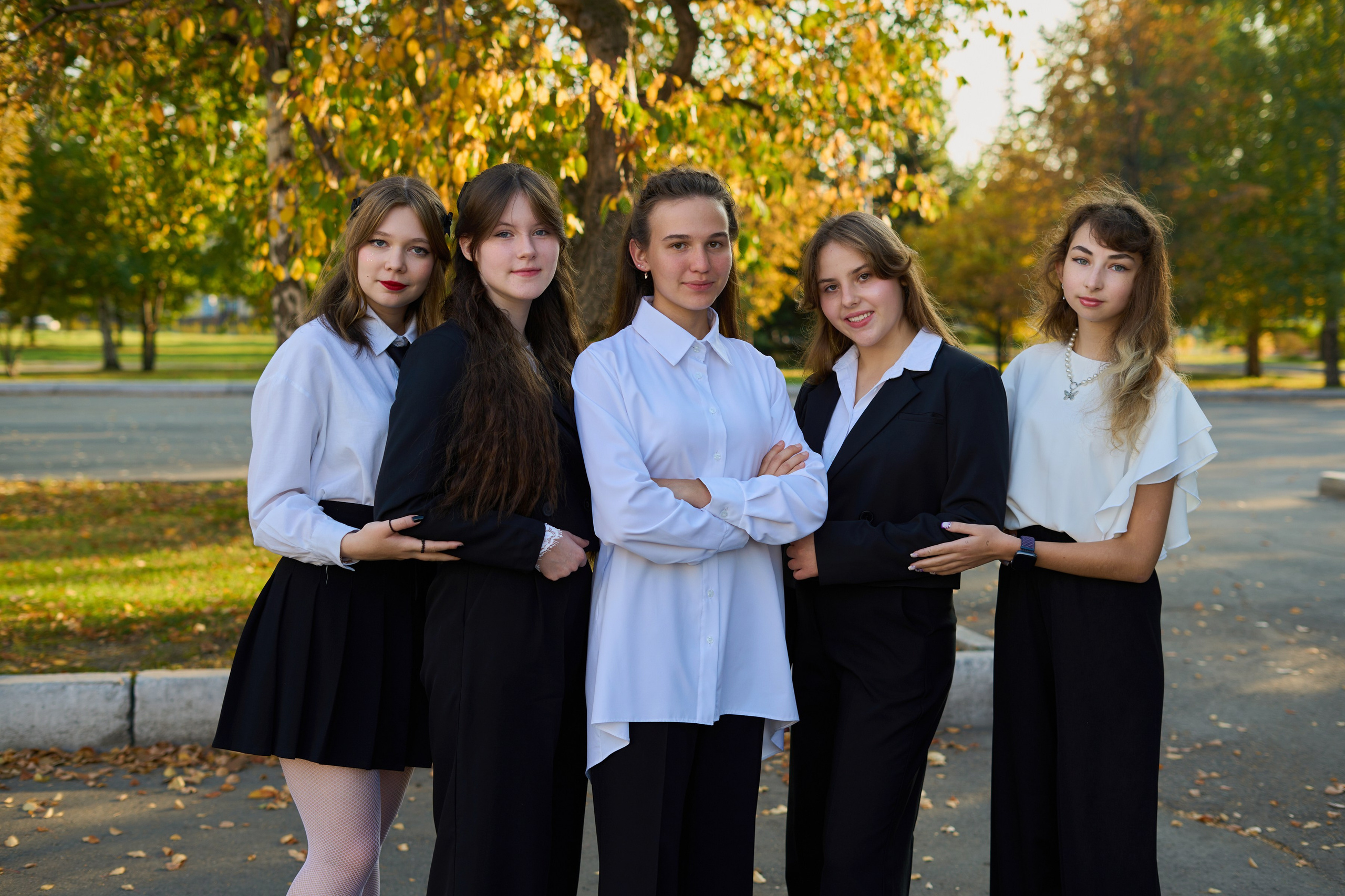 Осенняя съёмка выпускников 9 класса. Детский и семейный фотограф в Нижнем Тагиле Светлана Пономаренко