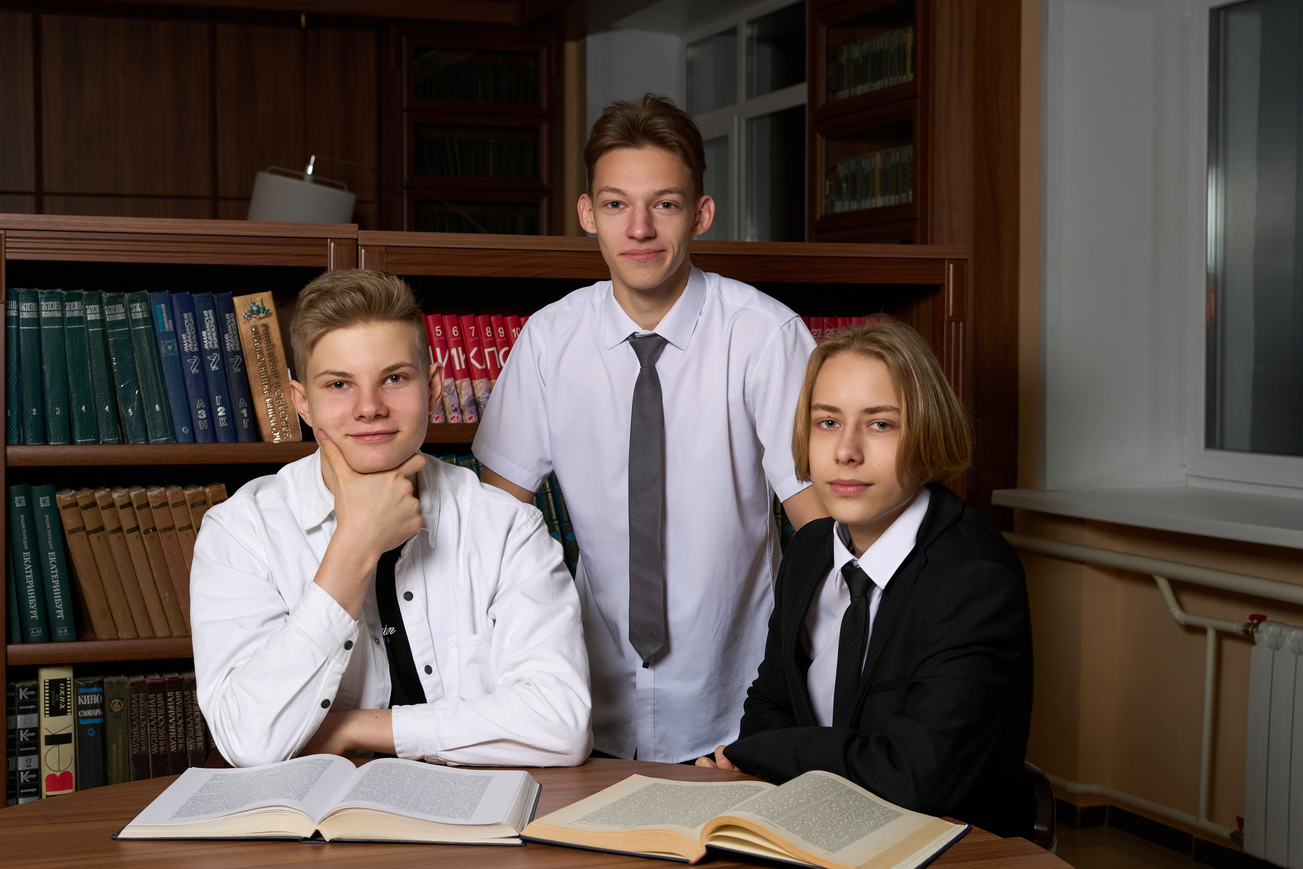 Съёмка выпускников 9 и 11 классов. Детский и семейный фотограф в Нижнем Тагиле Светлана Пономаренко