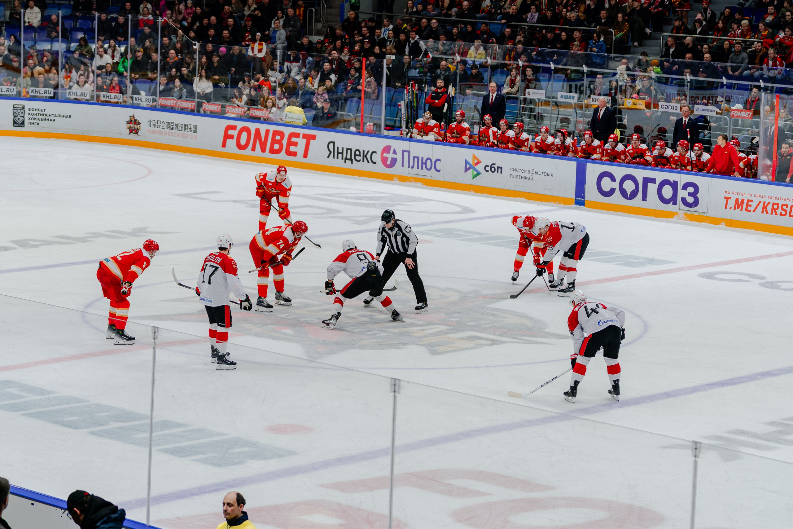 КХЛ КУНЬЛУНЬ РС — АВАНГАРД 22 МАРТА 2025. Репортажный фотограф в Москве Измалков Артем