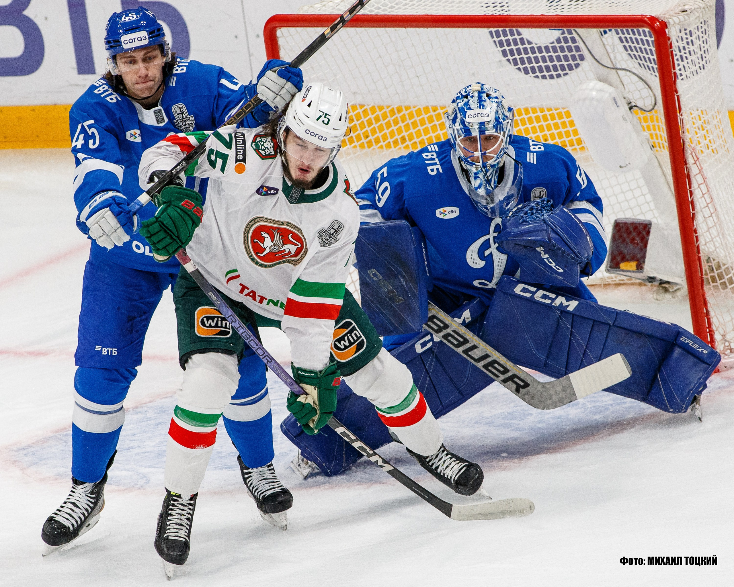 Фоторепортаж Плей-офф КХЛ. Динамо (Москва) — Ак Барс (Казань). Михаил Тоцкий портретный и репортажный фотограф в Москве