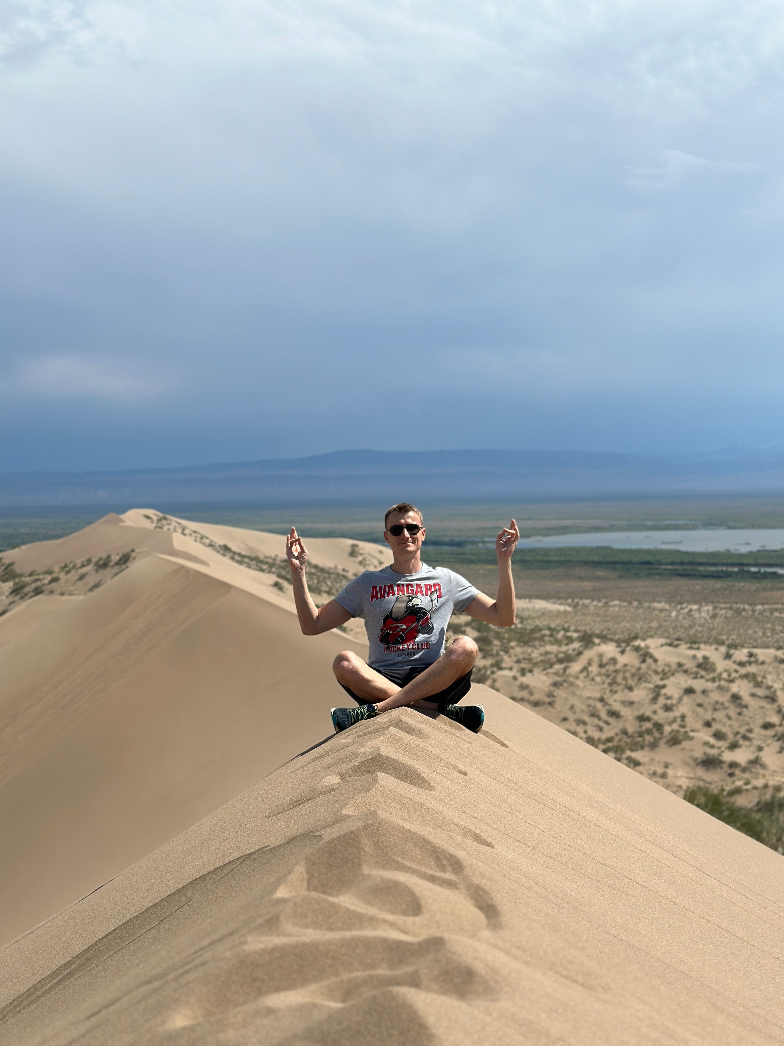 Экскурсия и тур на Поющий Бархан Алтын Эмель из Алматы
