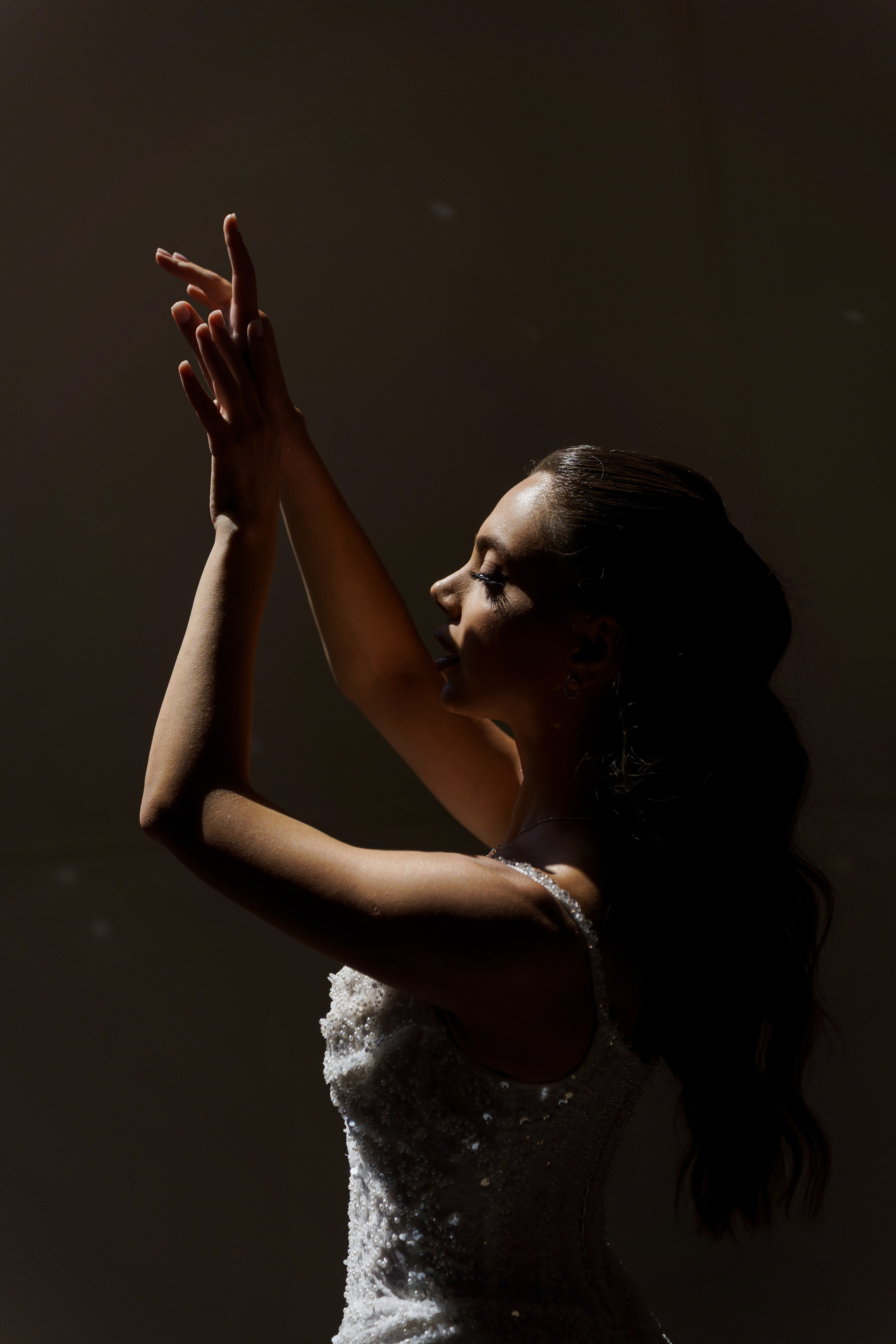 Сватовство в Краснодаре от лучших свадебных фотографов и операторов ТВИНС СТУДИО. ТВИНС СТУДИО — лучшие свадебные фотографы и видеографы в Краснодаре