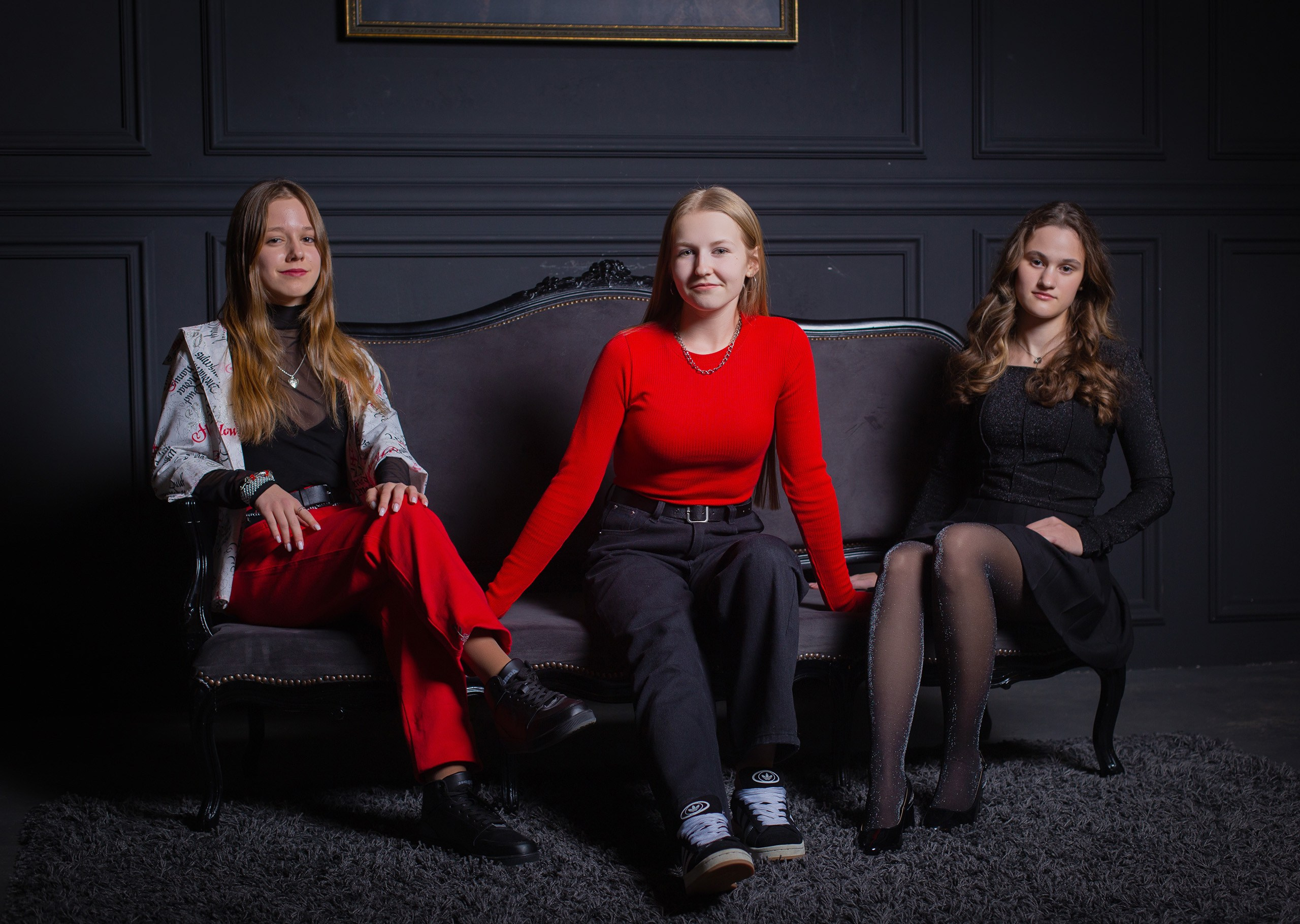 Тематическая студийная фотосессия для выпускных альбомов Жанна Бакунович