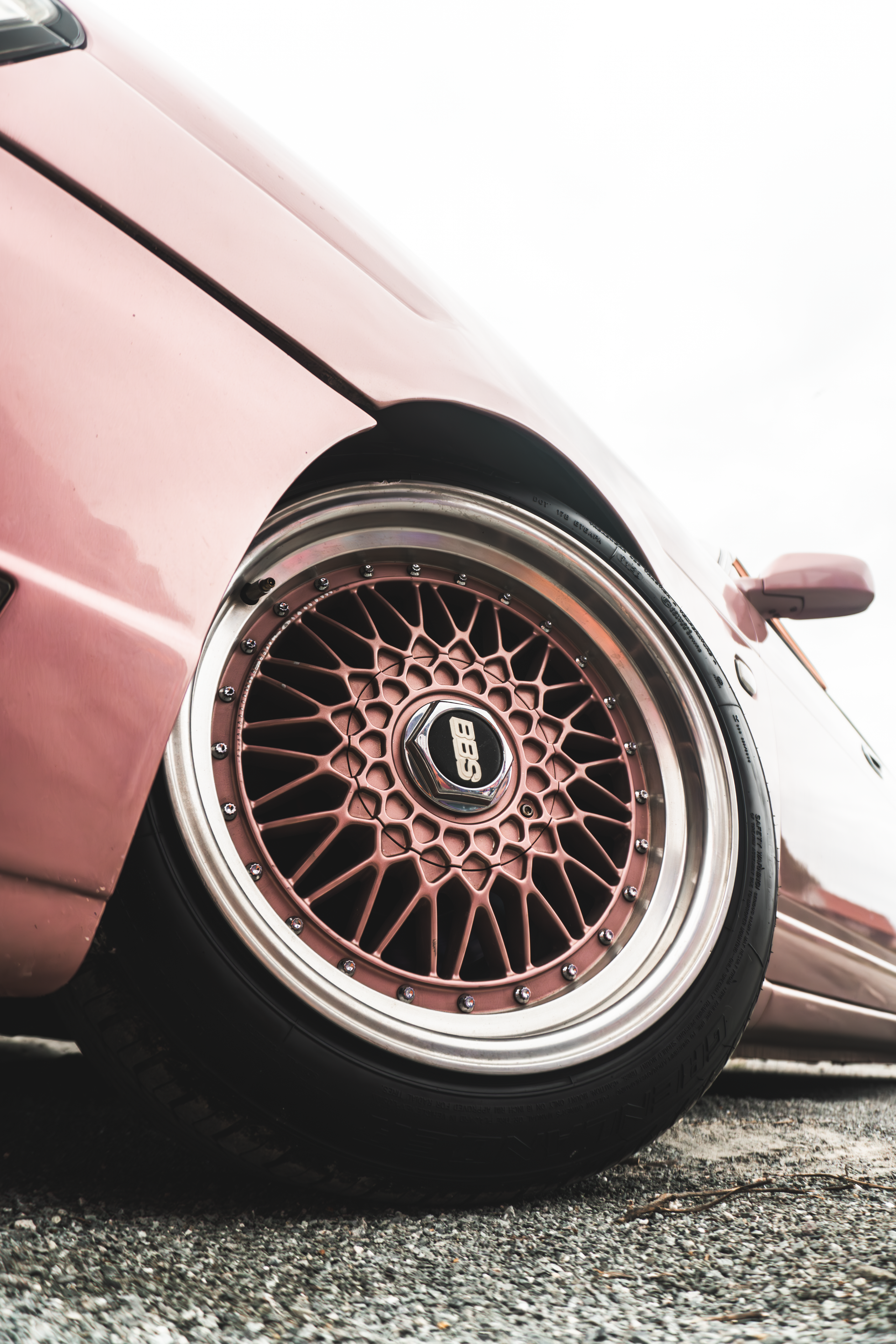 Nissan Laurel C35: на розовых движениях