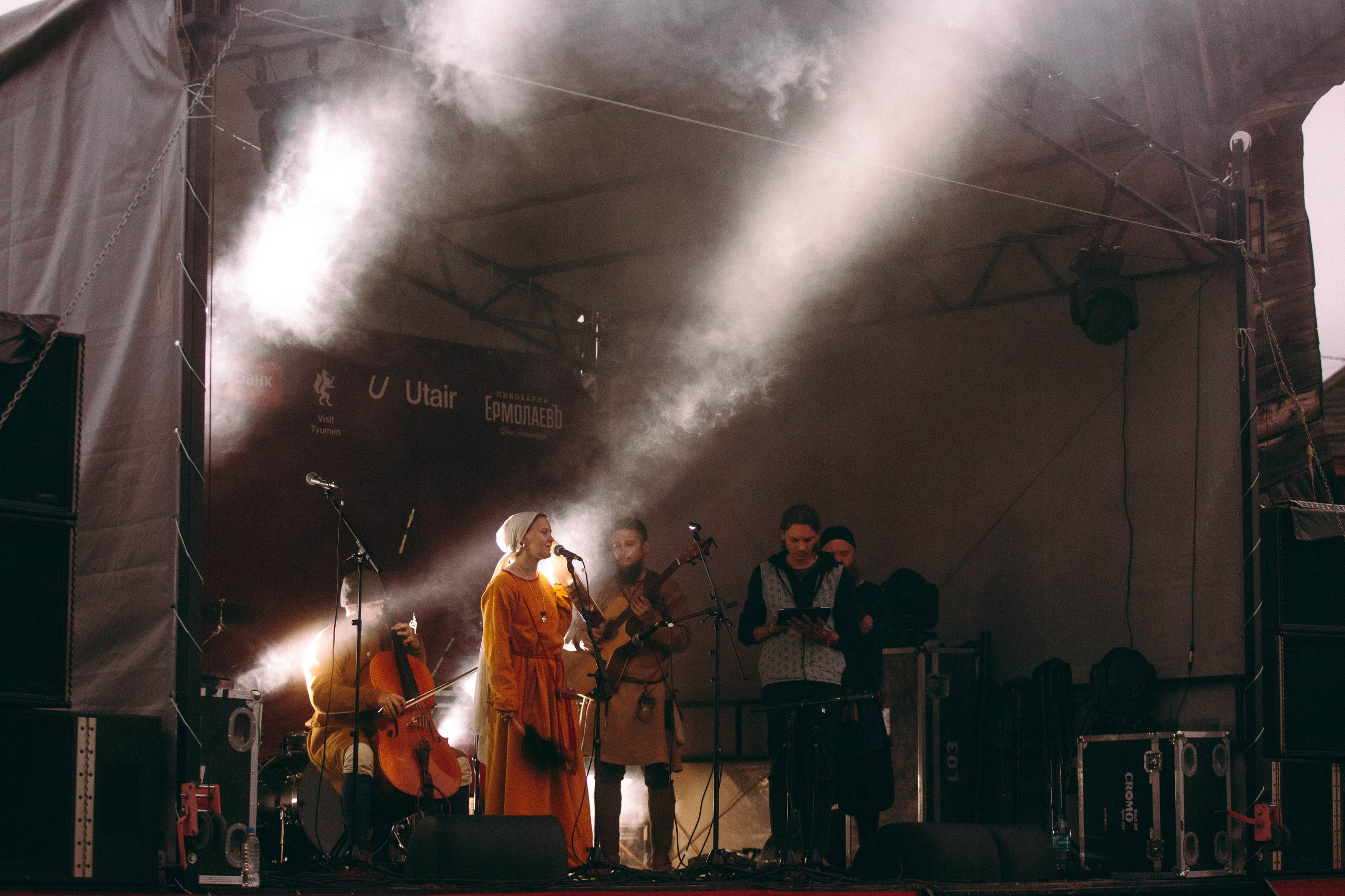 Фестиваль «Абалакское поле». Арт-фотограф Крис Л. в Тобольске: портрет, семейные, свадьбы