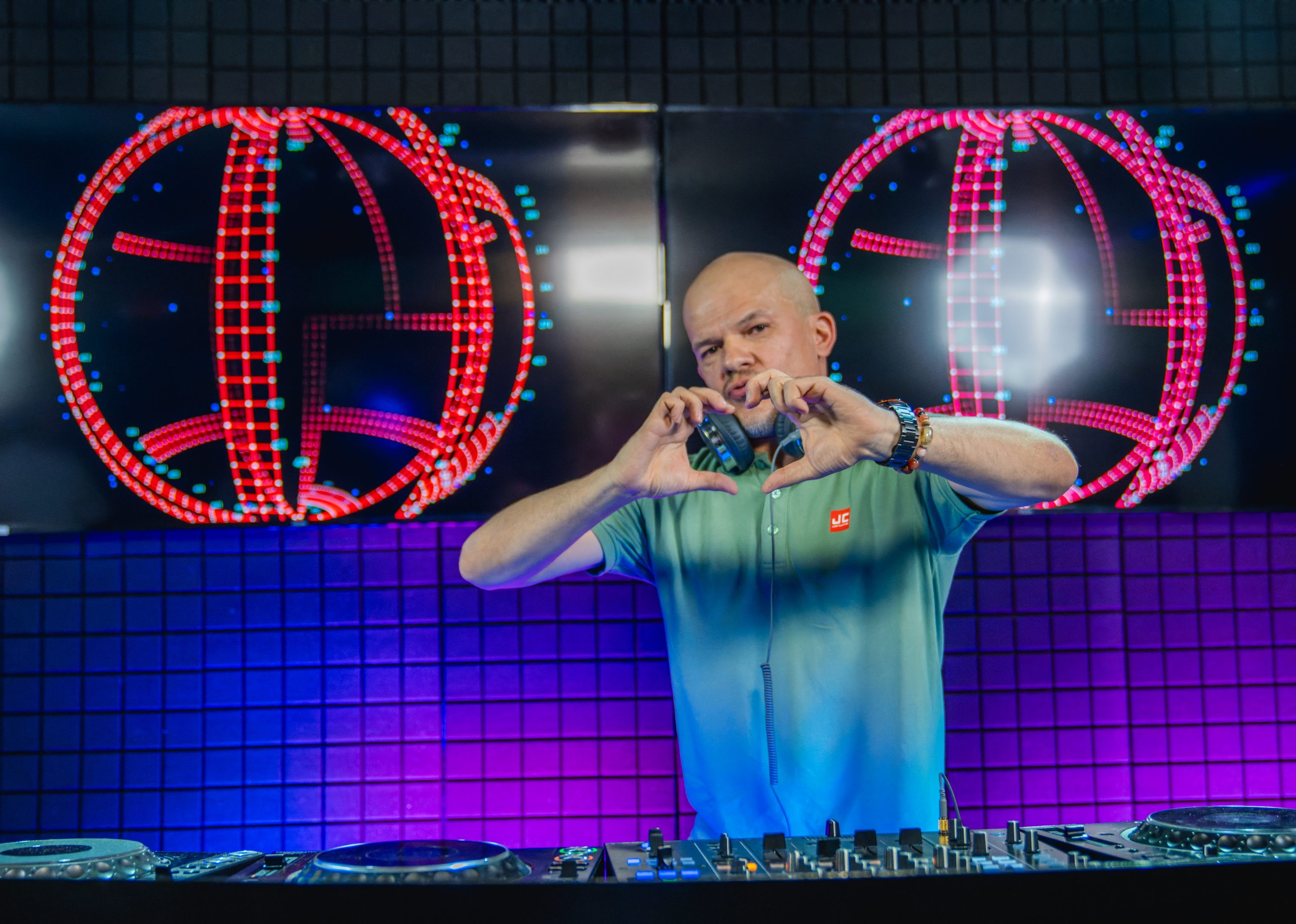 Dj Konstantin Dem. Konstantin Dem | Photographer