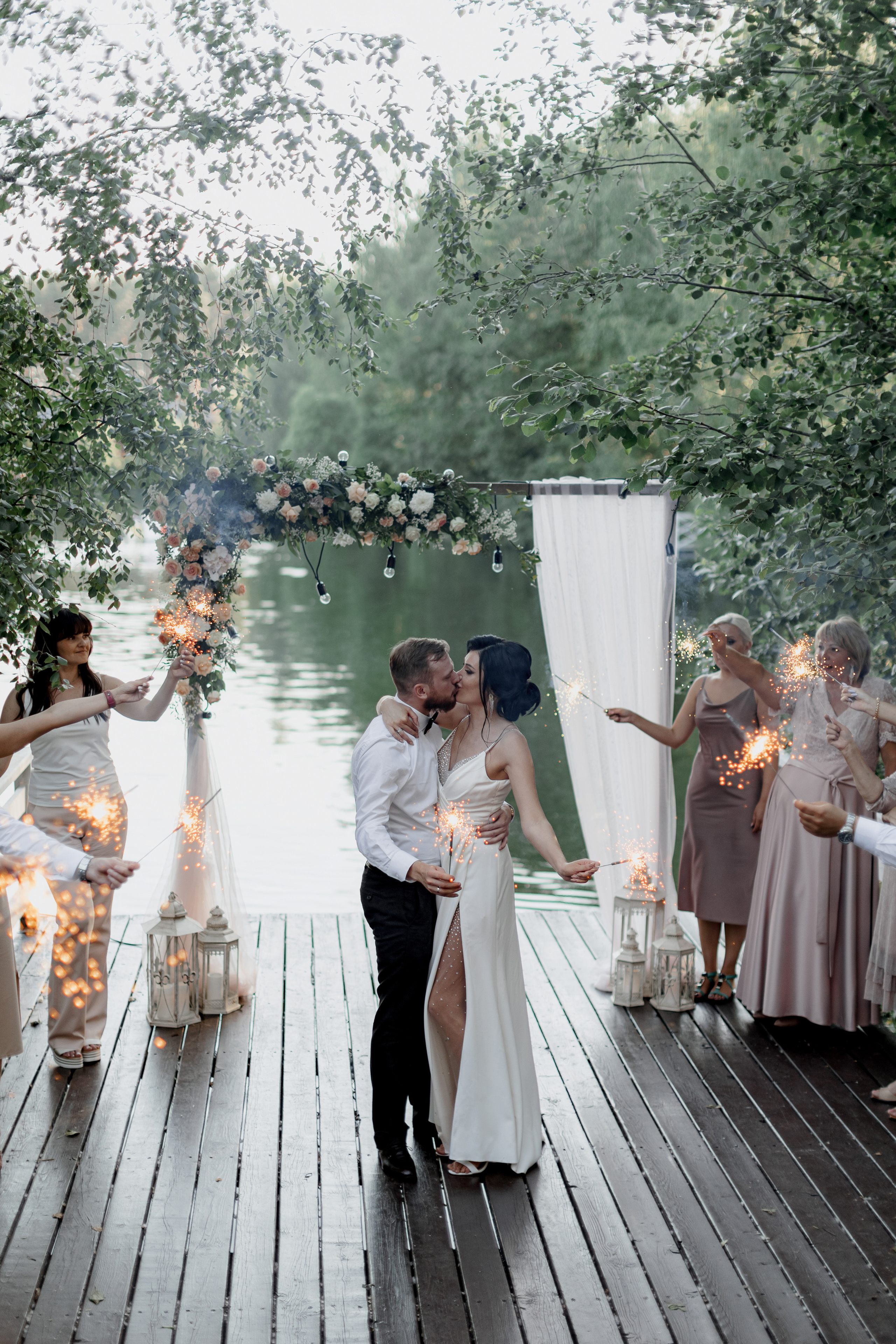 Свадебная съемка в центре искусств на Волхонке. Свадебный фотограф Виктория Карпова