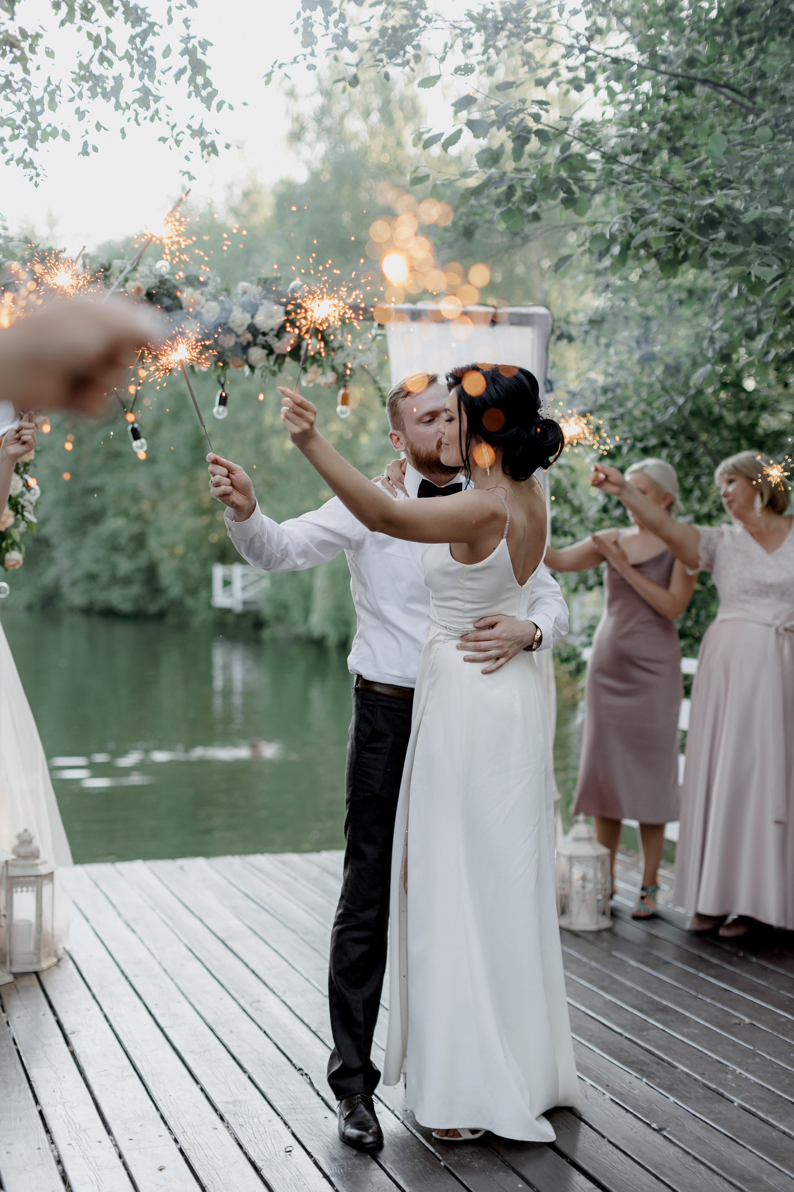 Свадебная съемка в центре искусств на Волхонке. Свадебный фотограф Виктория Карпова