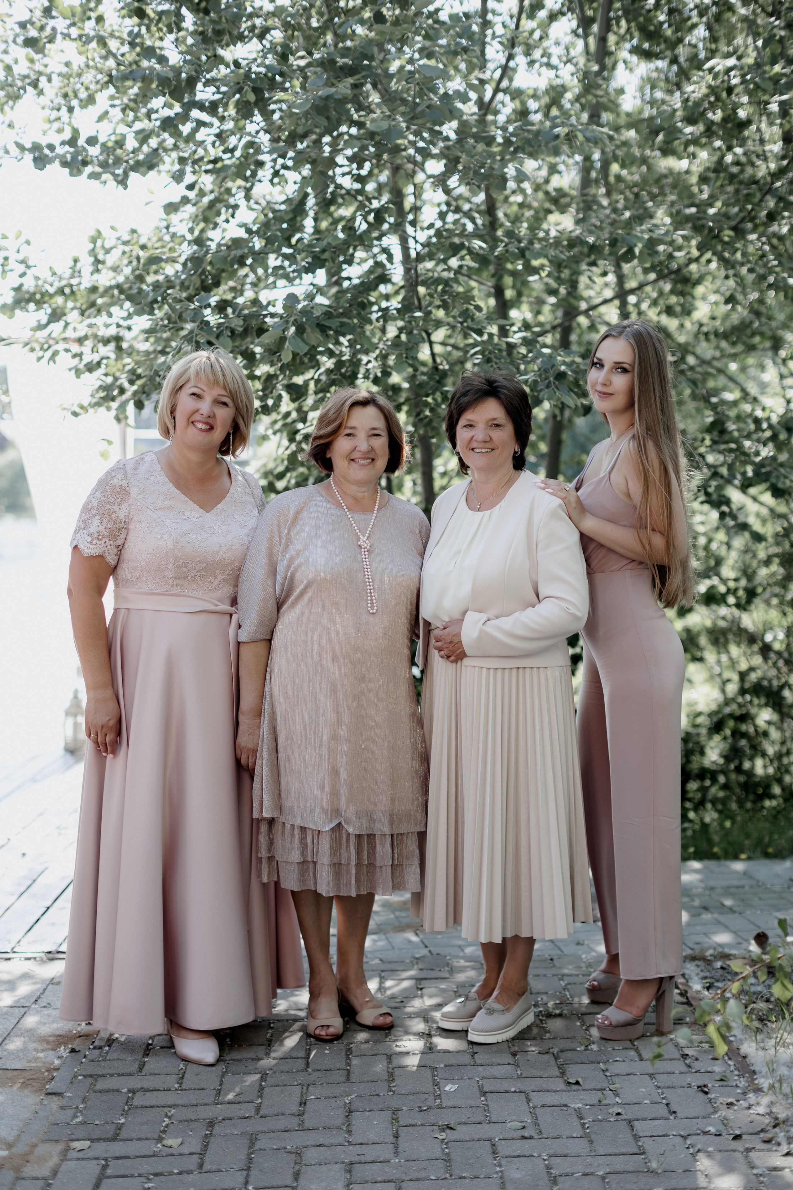 Свадебная съемка в центре искусств на Волхонке. Свадебный фотограф Виктория Карпова