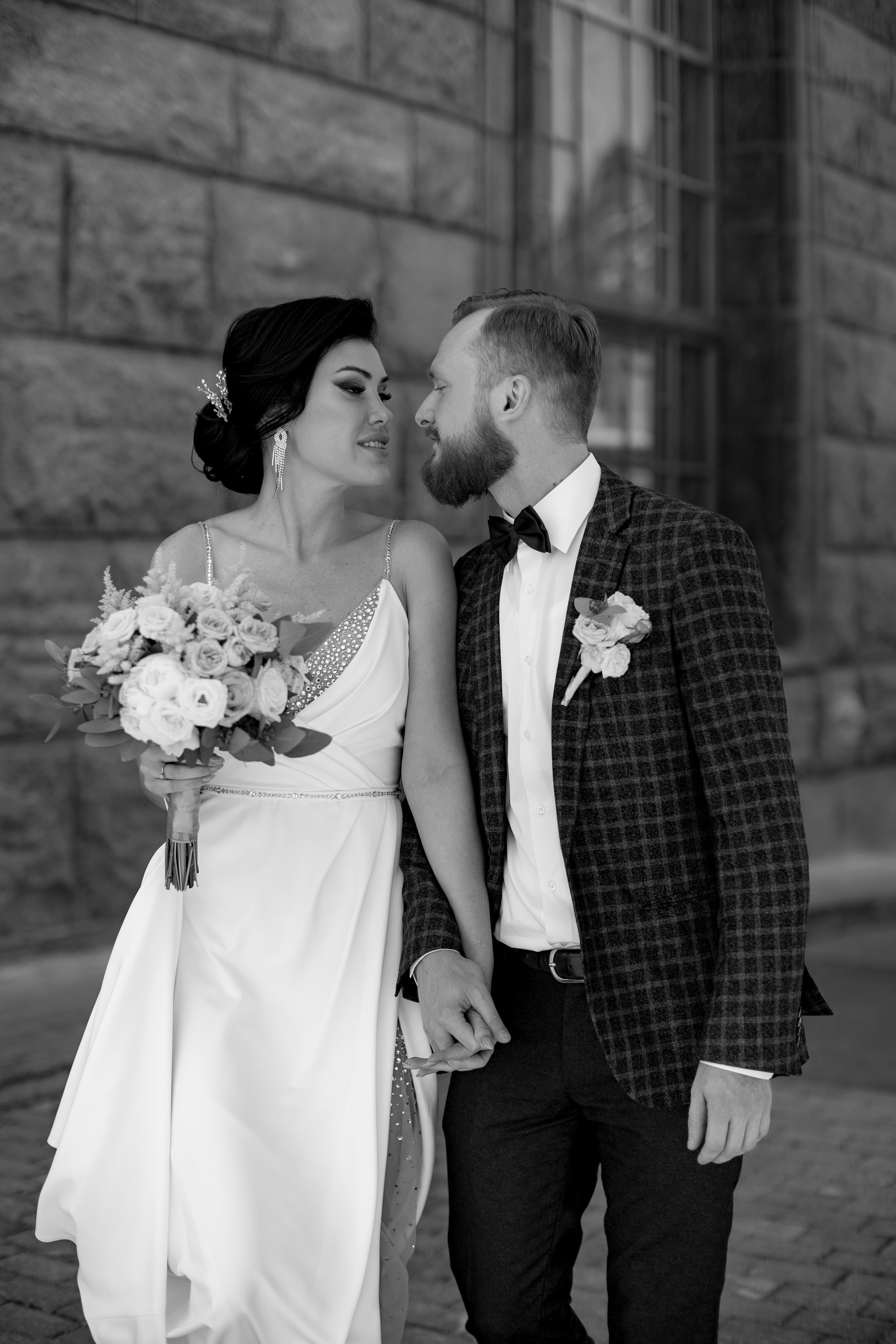 Свадебная съемка в центре искусств на Волхонке. Свадебный фотограф Виктория Карпова