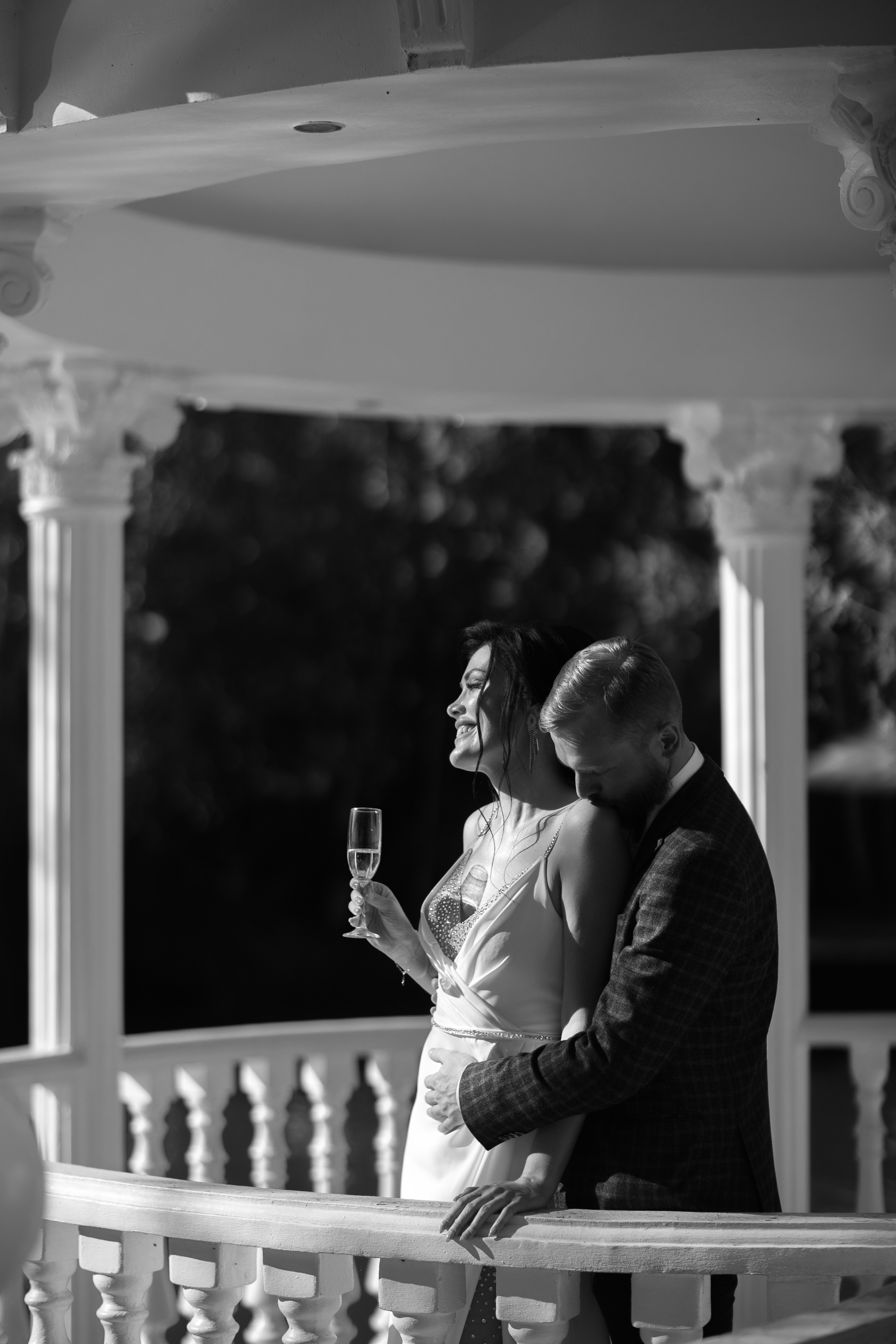 Свадебная съемка в центре искусств на Волхонке. Свадебный фотограф Виктория Карпова