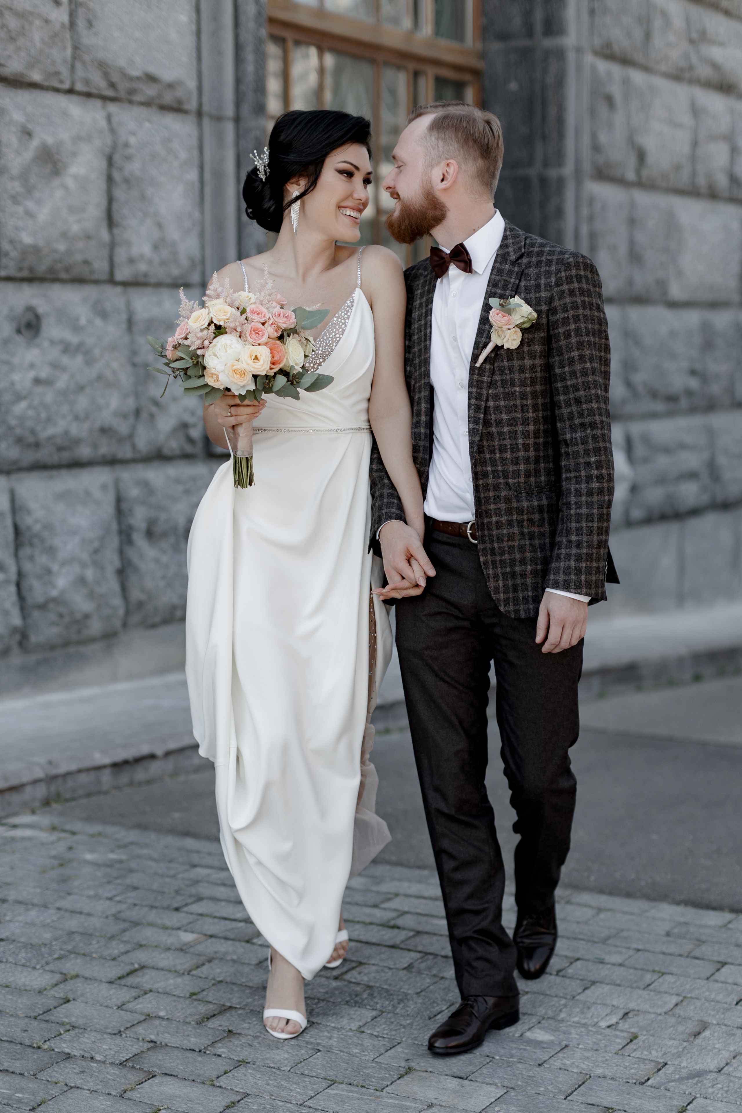 Свадебная съемка в центре искусств на Волхонке. Свадебный фотограф Виктория Карпова