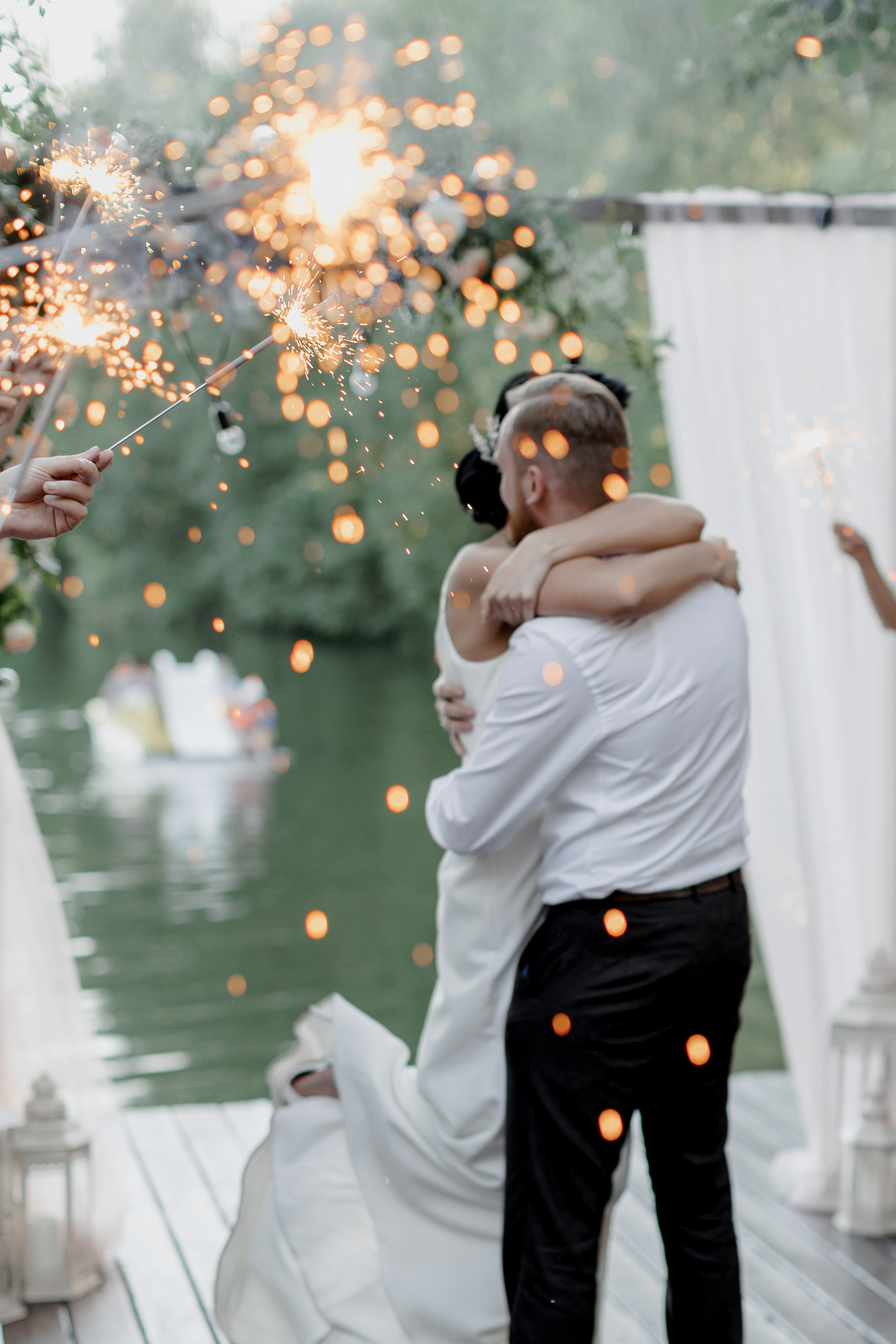 Свадебная съемка в центре искусств на Волхонке. Свадебный фотограф Виктория Карпова