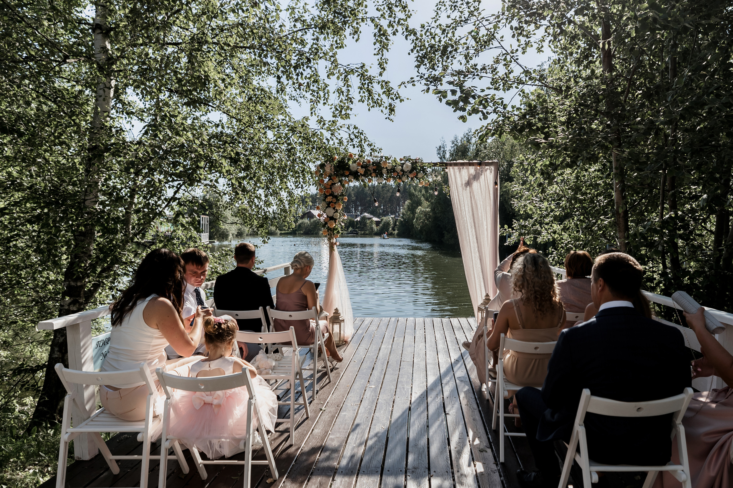 Свадебная съемка в центре искусств на Волхонке. Свадебный фотограф Виктория Карпова