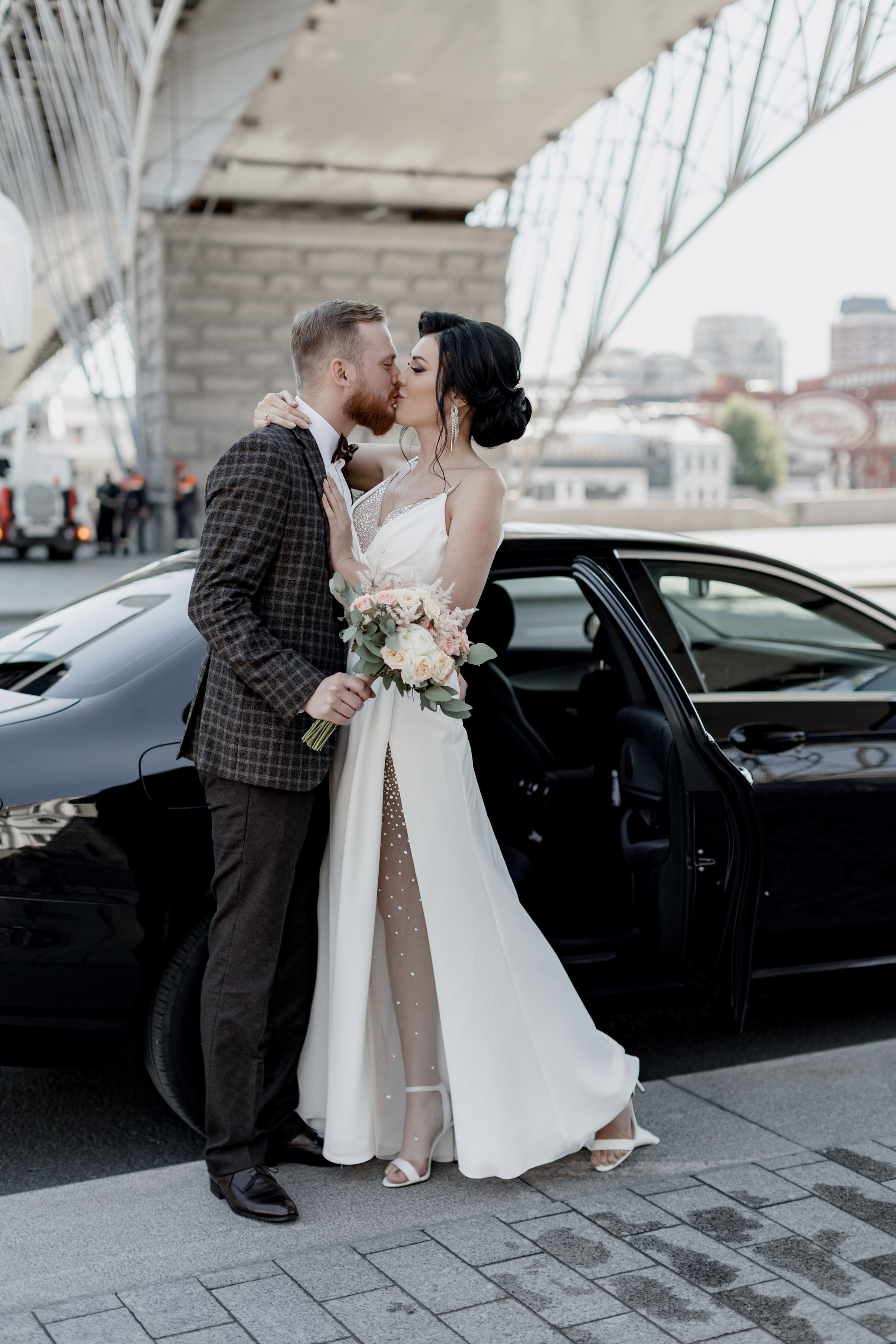 Свадебная съемка в центре искусств на Волхонке. Свадебный фотограф Виктория Карпова
