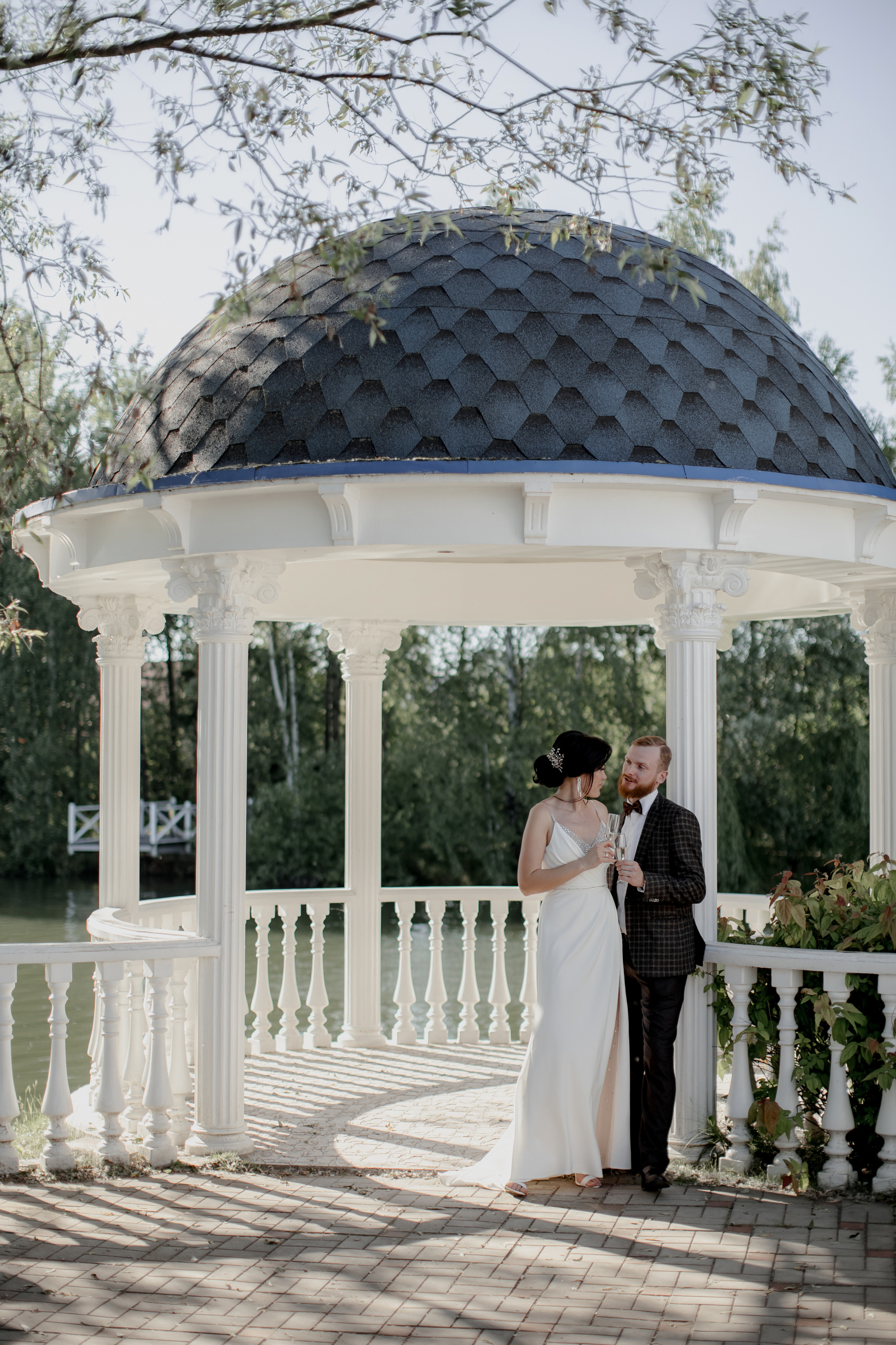 Свадебная съемка в центре искусств на Волхонке. Свадебный фотограф Виктория Карпова
