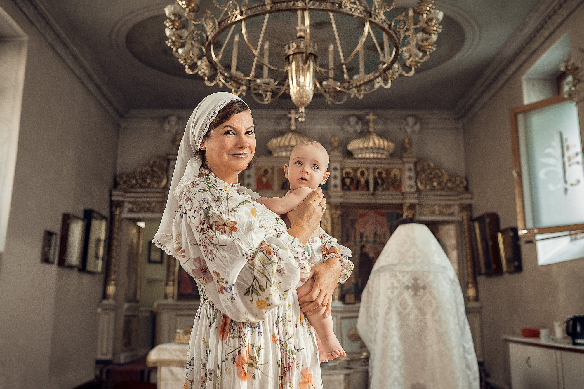 Крещение Вероники. Богоявленский кафедральный собор. Фотограф Крещения и Венчания в Москве