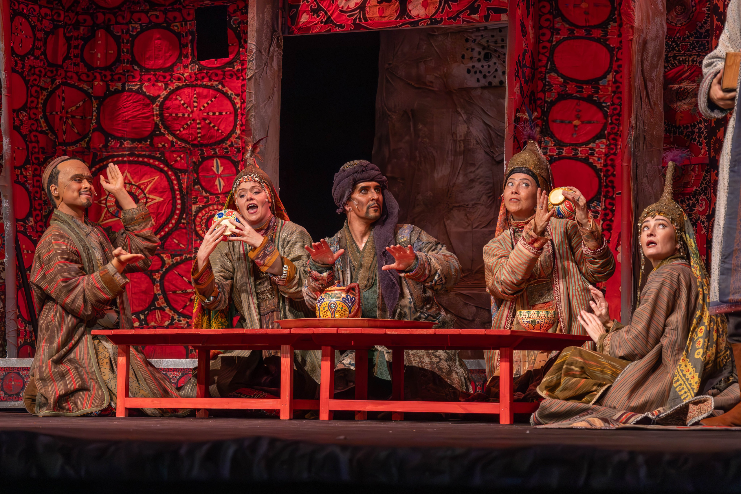 Спектакль «Далеко-далеко на Востоке» в театре Терезы Дуровой