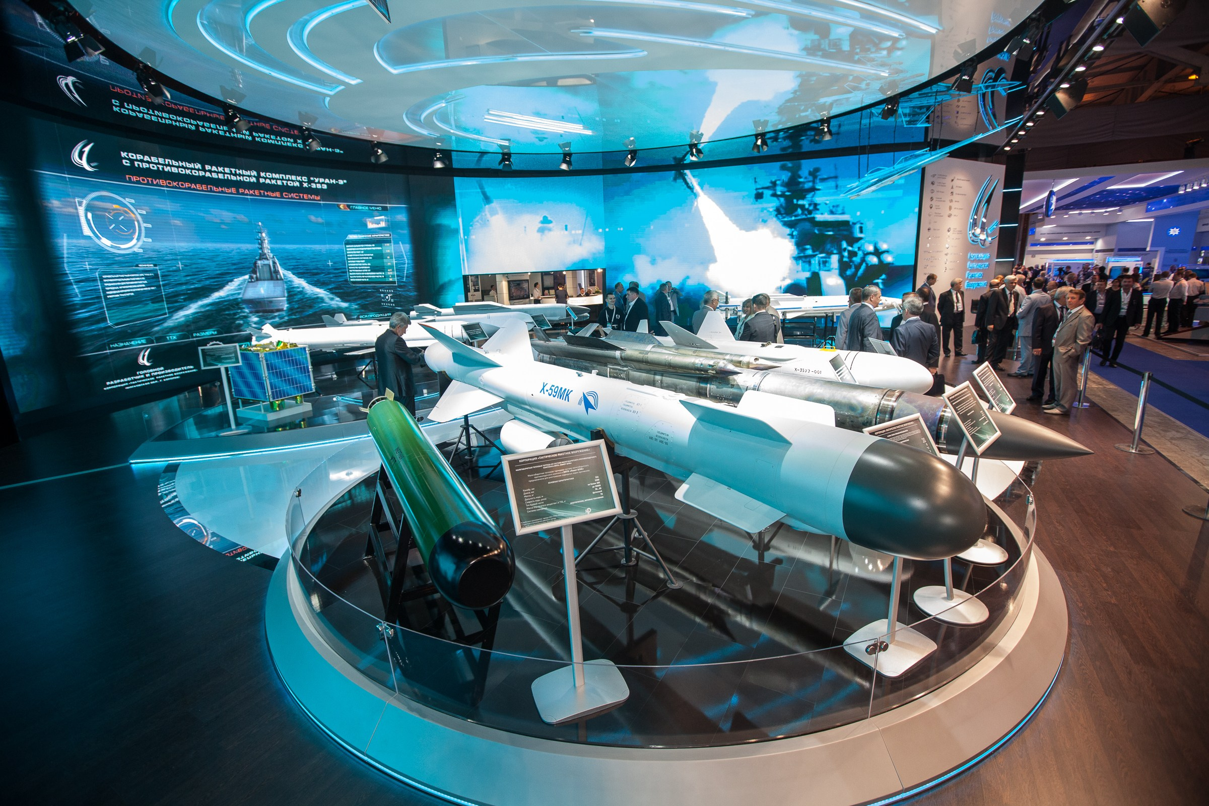 Фотосъёмка стенда корпорации «Тактическое Ракетное Вооружение» на MAKS 2015. Илья Михачёв Фотограф ПРО людей