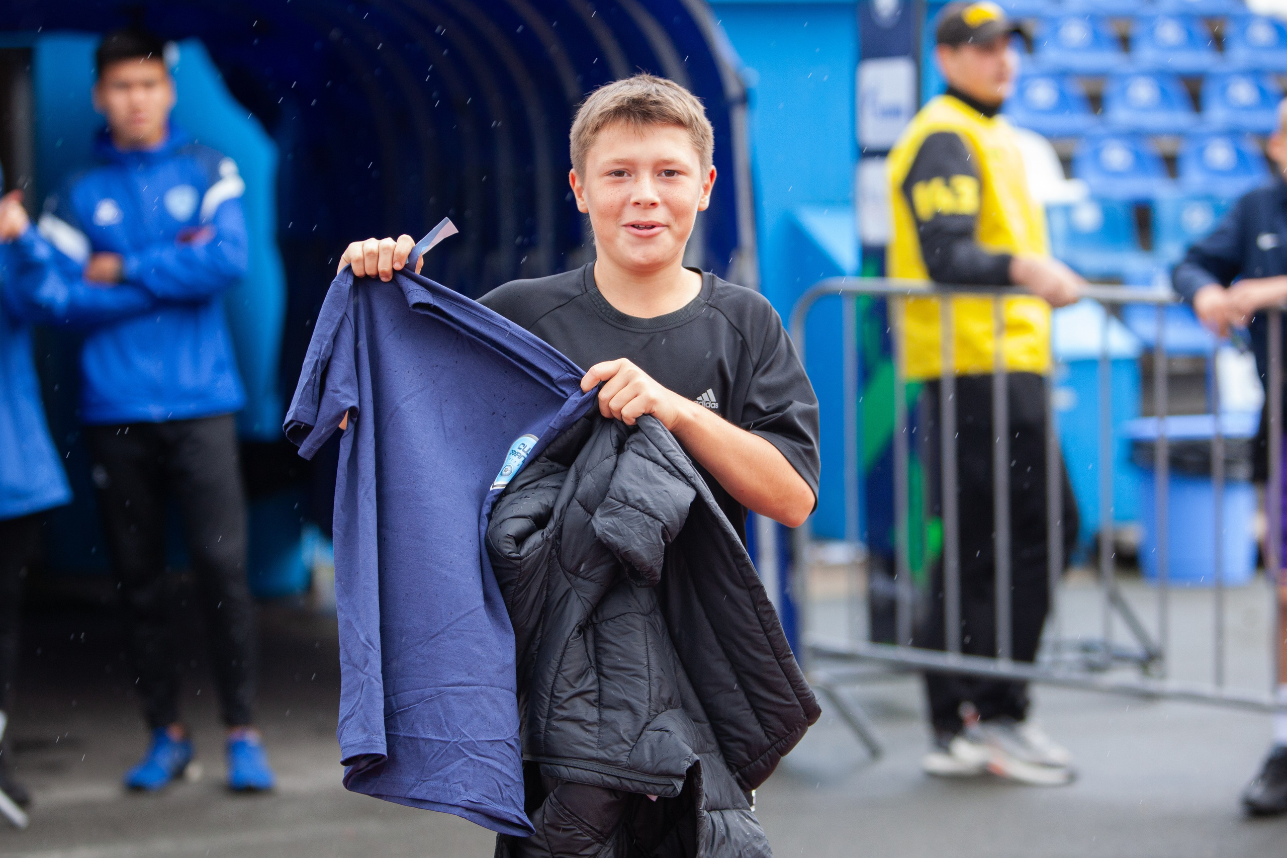 Матч юношеской футбольной лиги между командами СШ «Сахалин» и «СШОР № 1» (Комсомольск-на-Амуре). Кутузов Евгений Фотограф в Южно-Сахалинске