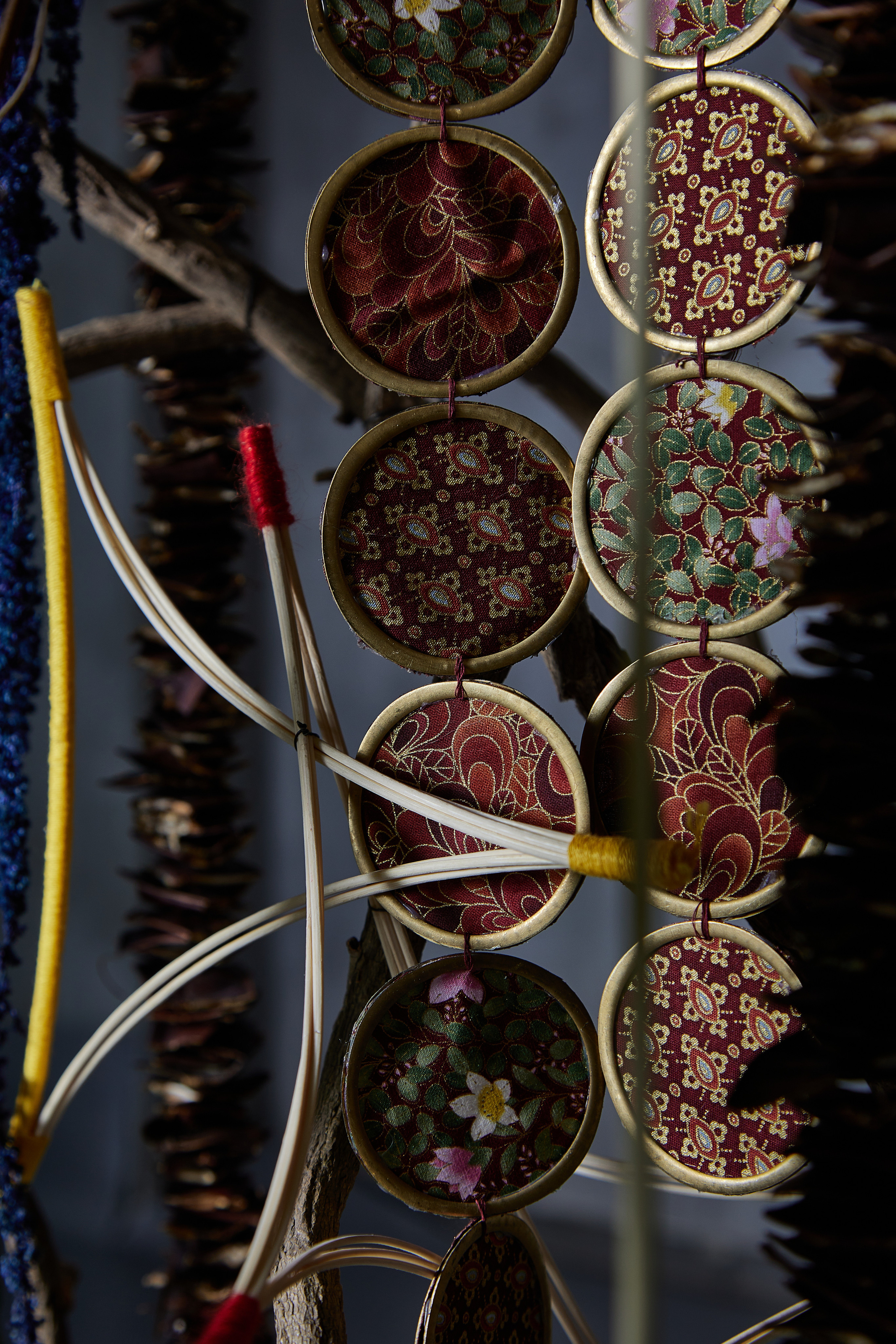 Skulls and flowers design. Maria Poleshchuk, commercial photographer in Sydney