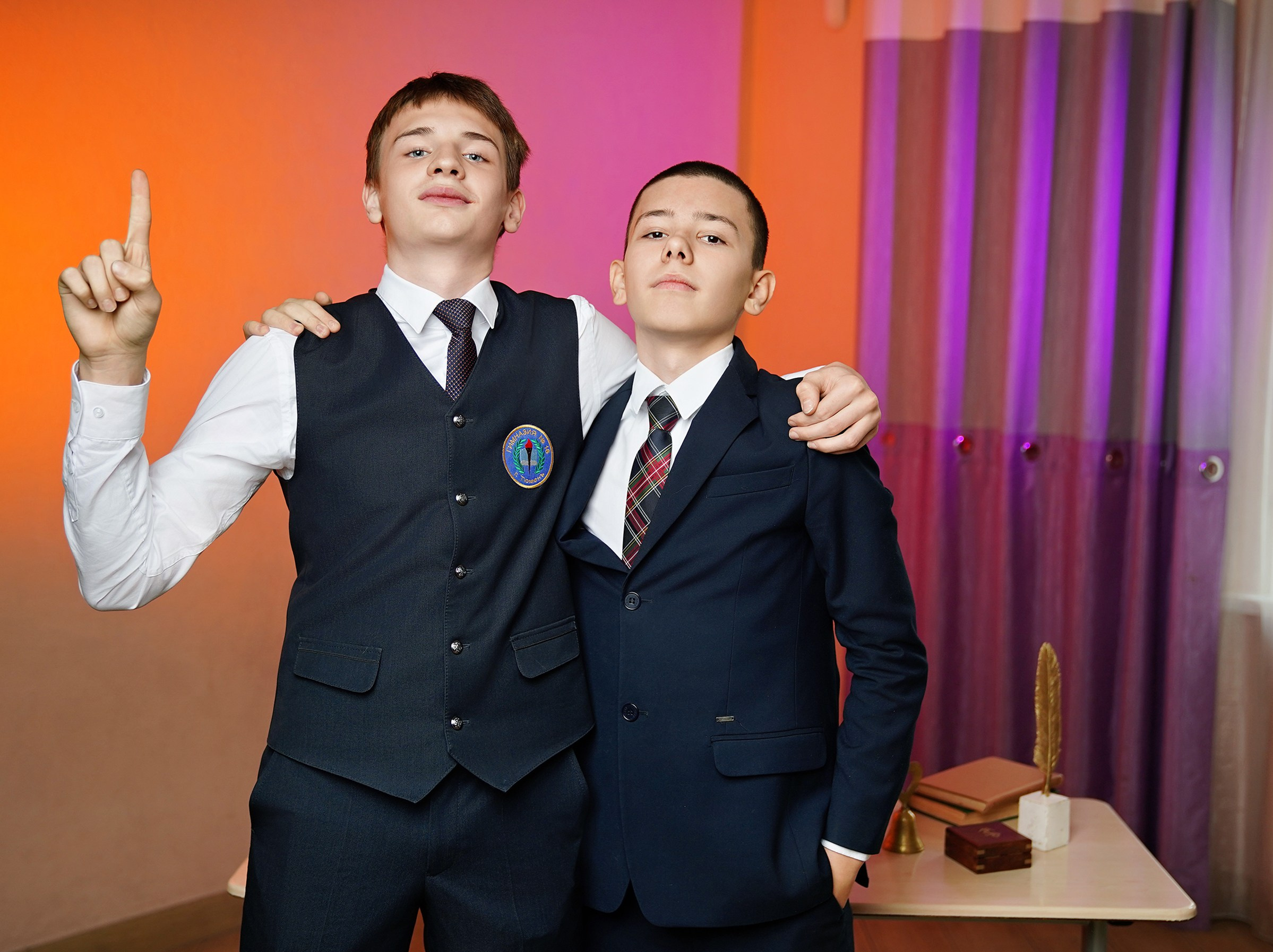 Виньетка + портреты. GOTRA — выпускные альбомы в Тюмени