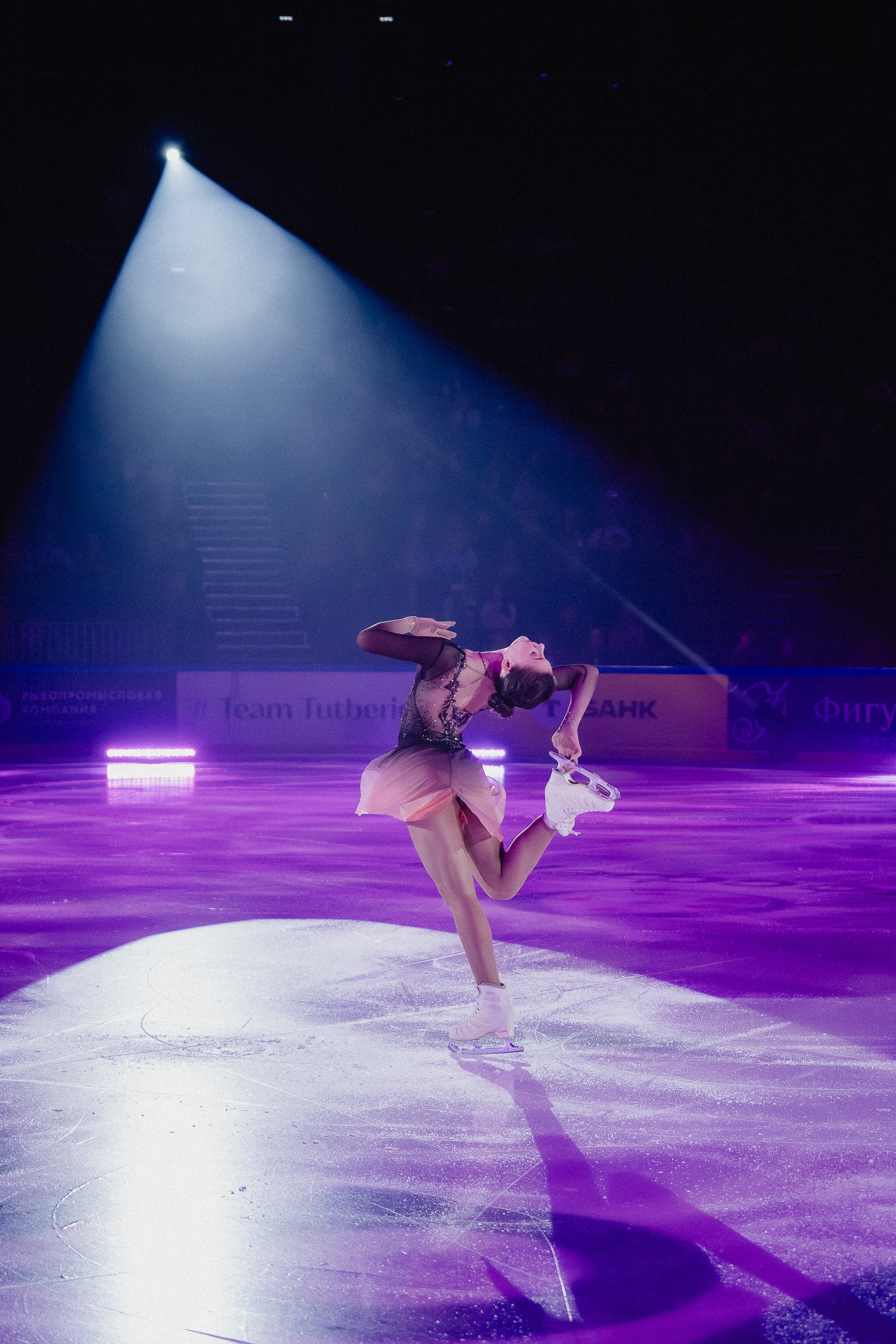 Шоу Этери Тутберидзе в Новосибирске. Воробьева Ксения — Спортивный и танцевальный фотограф Новосибирск