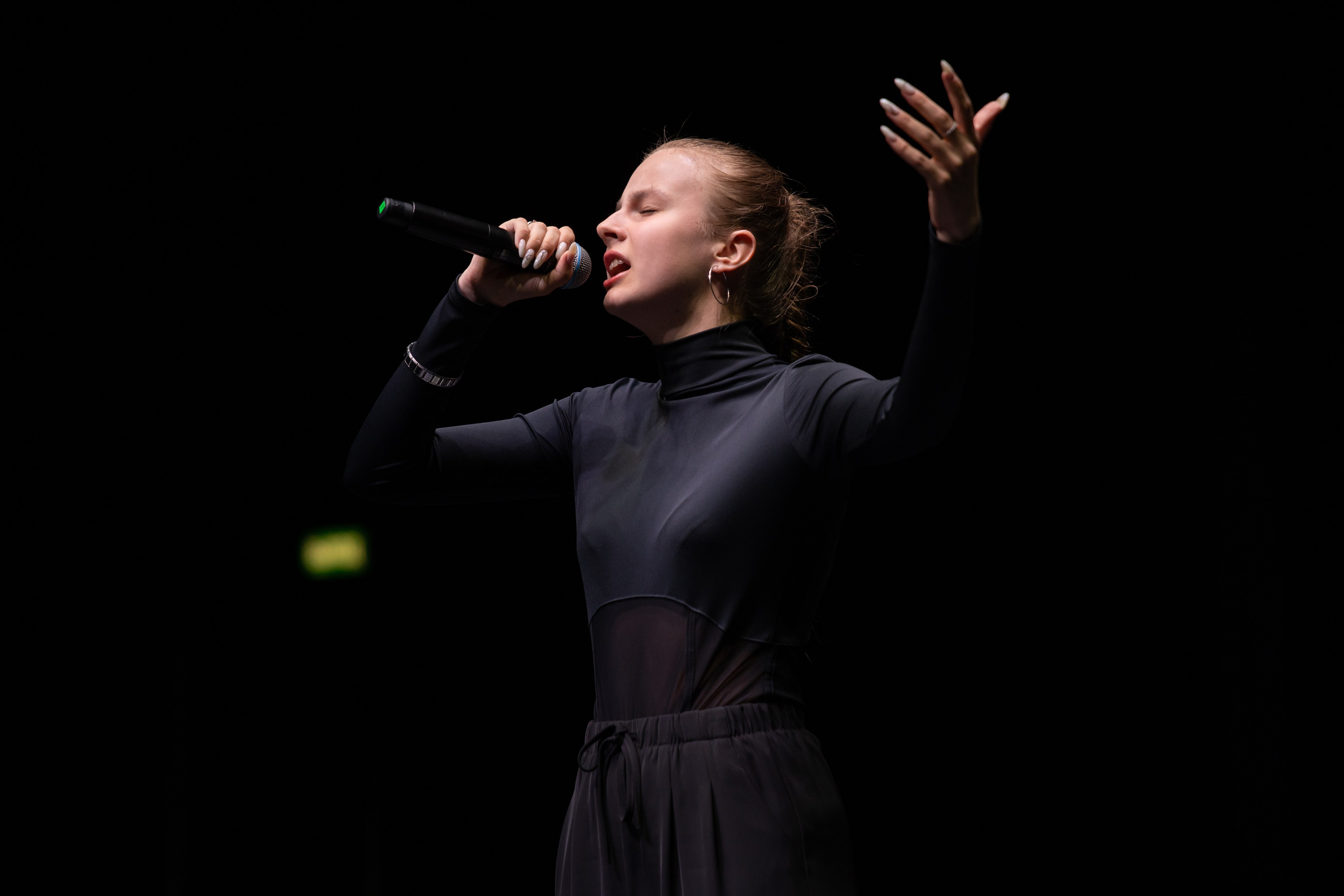 Фотосъёмка на гала-концерт, конкурсы, выступления, отчётные концерты и эвент-мероприятия. «Студия DRONAVT`s» — видеосъёмка и фотография г. Москва