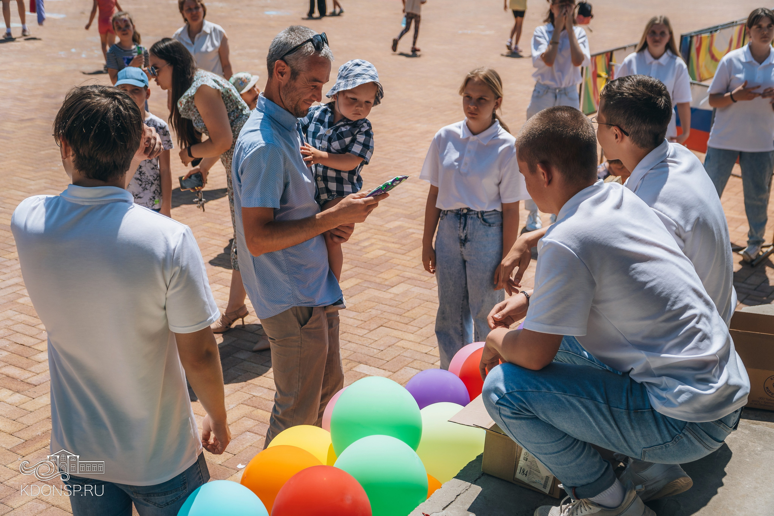 Должны смеяться дети. Новотитаровский Дом культуры