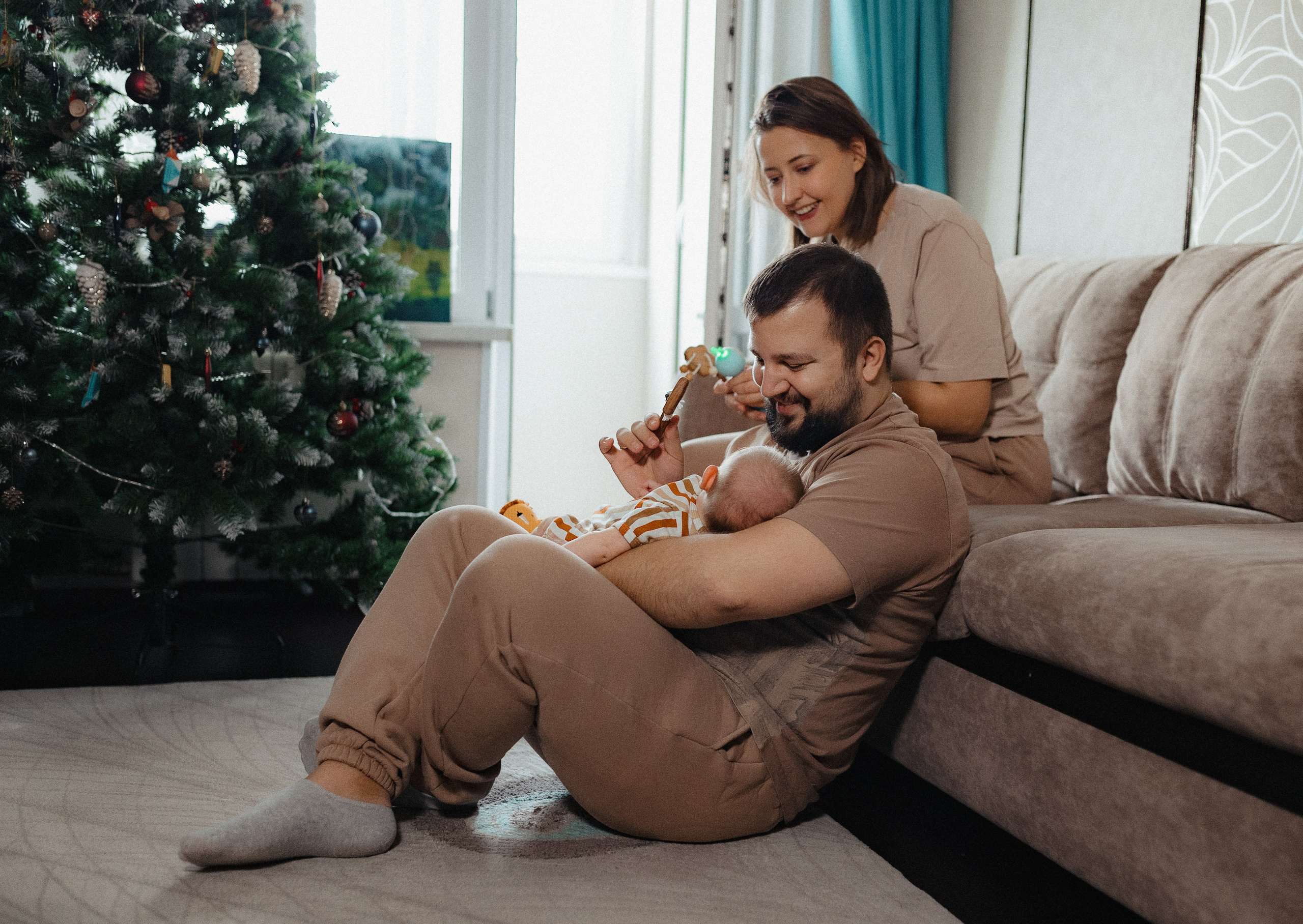 Домашняя семейная фотосессия с малышом. Портретный и семейный фотограф в Москве Мария Рослякова
