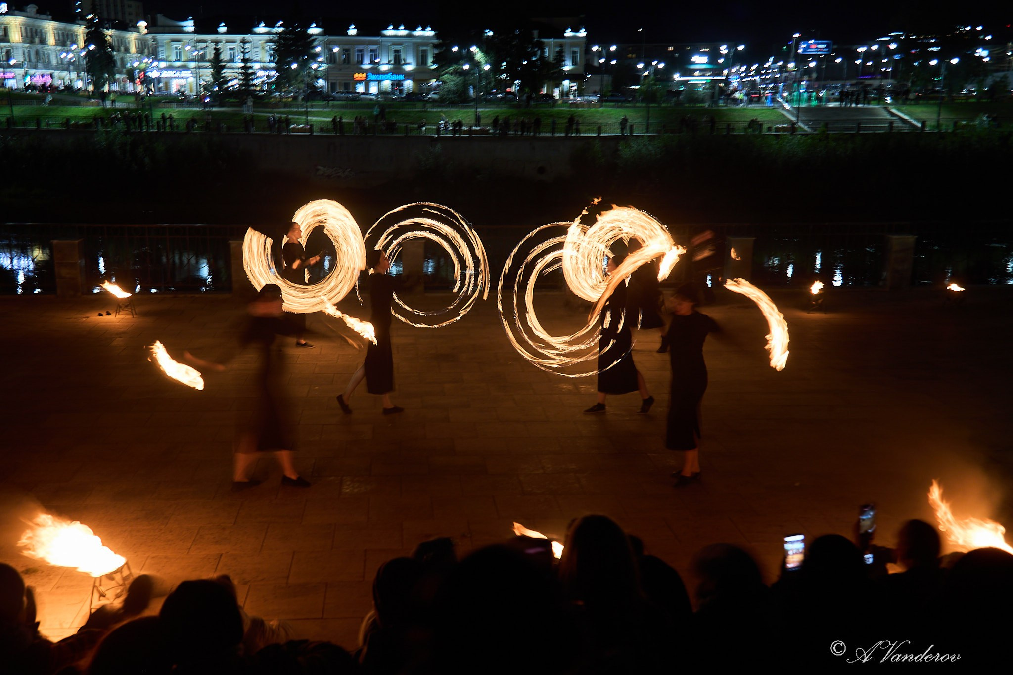 Огненное шоу. Фотограф Омск | Александр Вандеров