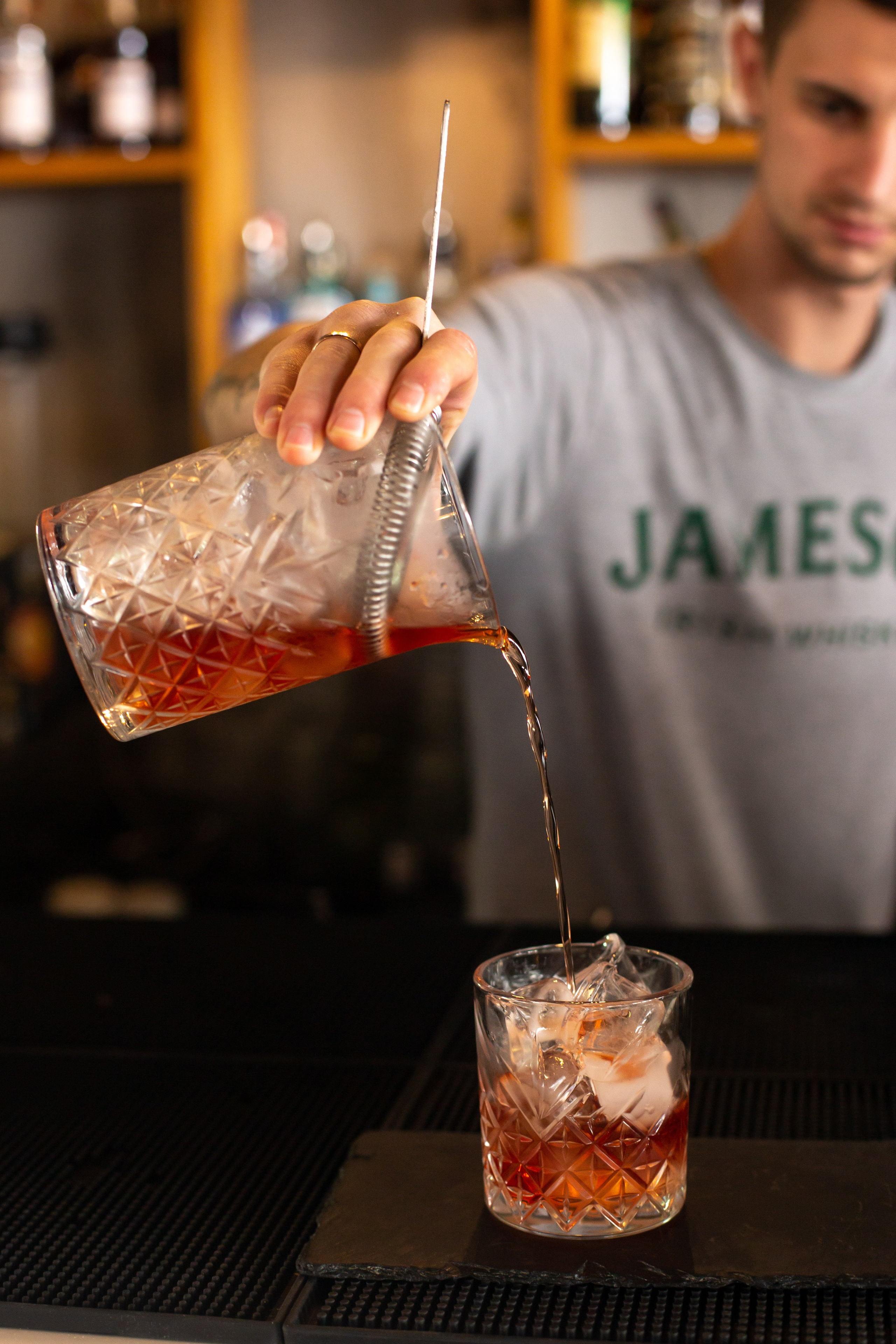 Не только еда: зачем снимать интерьер и атмосферу вашего заведения. Предметный и фудфотограф в Сочи Дарина Погодаева