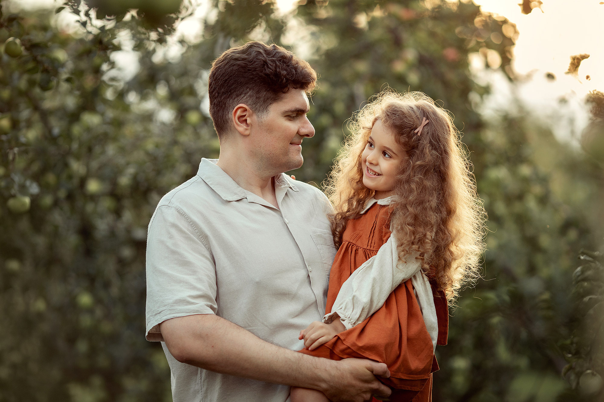 Семейная Фотосессия в яблоневом саду. Tatyana Nadezhdina Family photographer