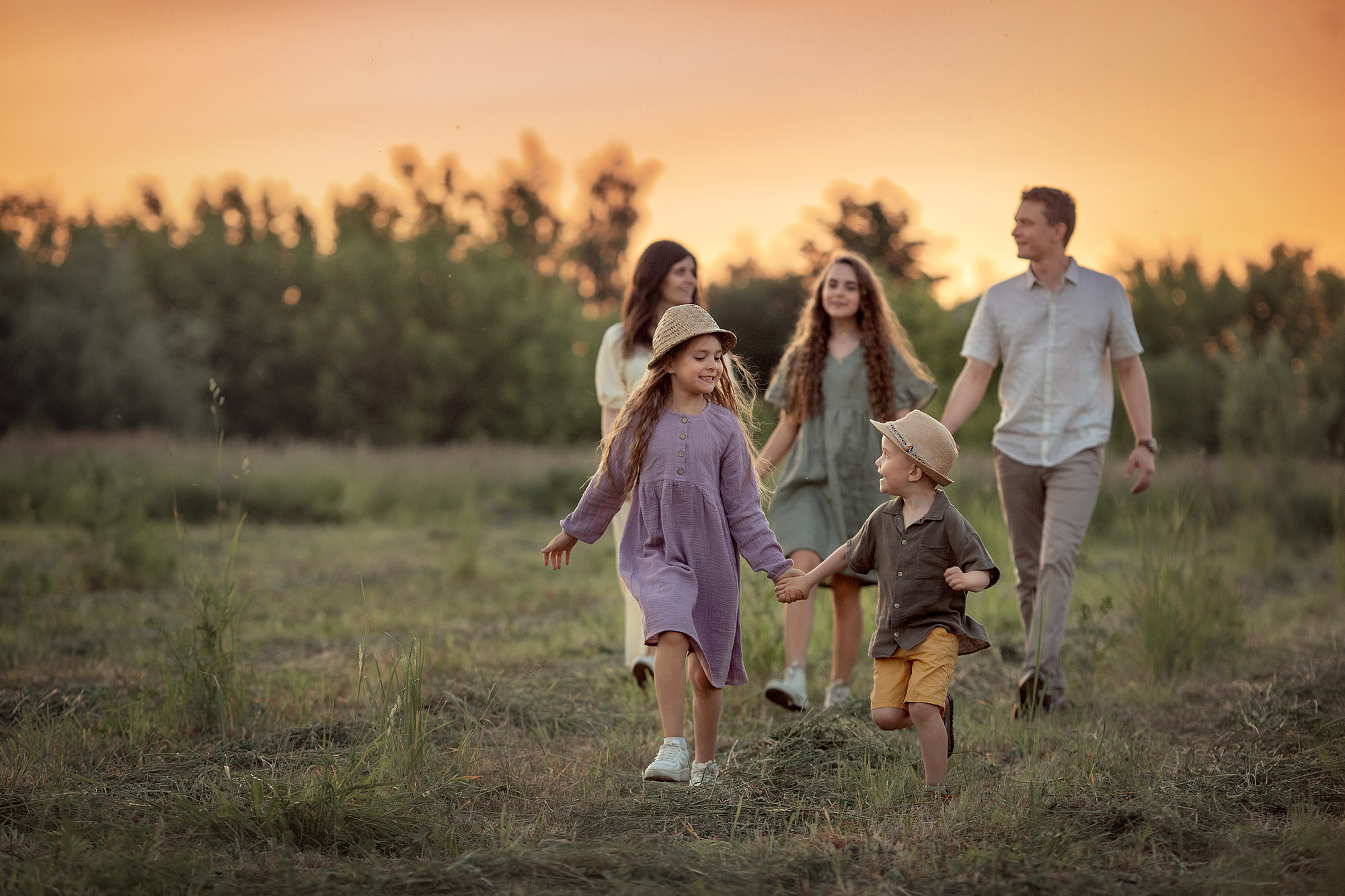 Семейная Фотосессия в люпином поле. Семейный фотограф Татьяна Надеждина | Москва, Московская область, Ярославль