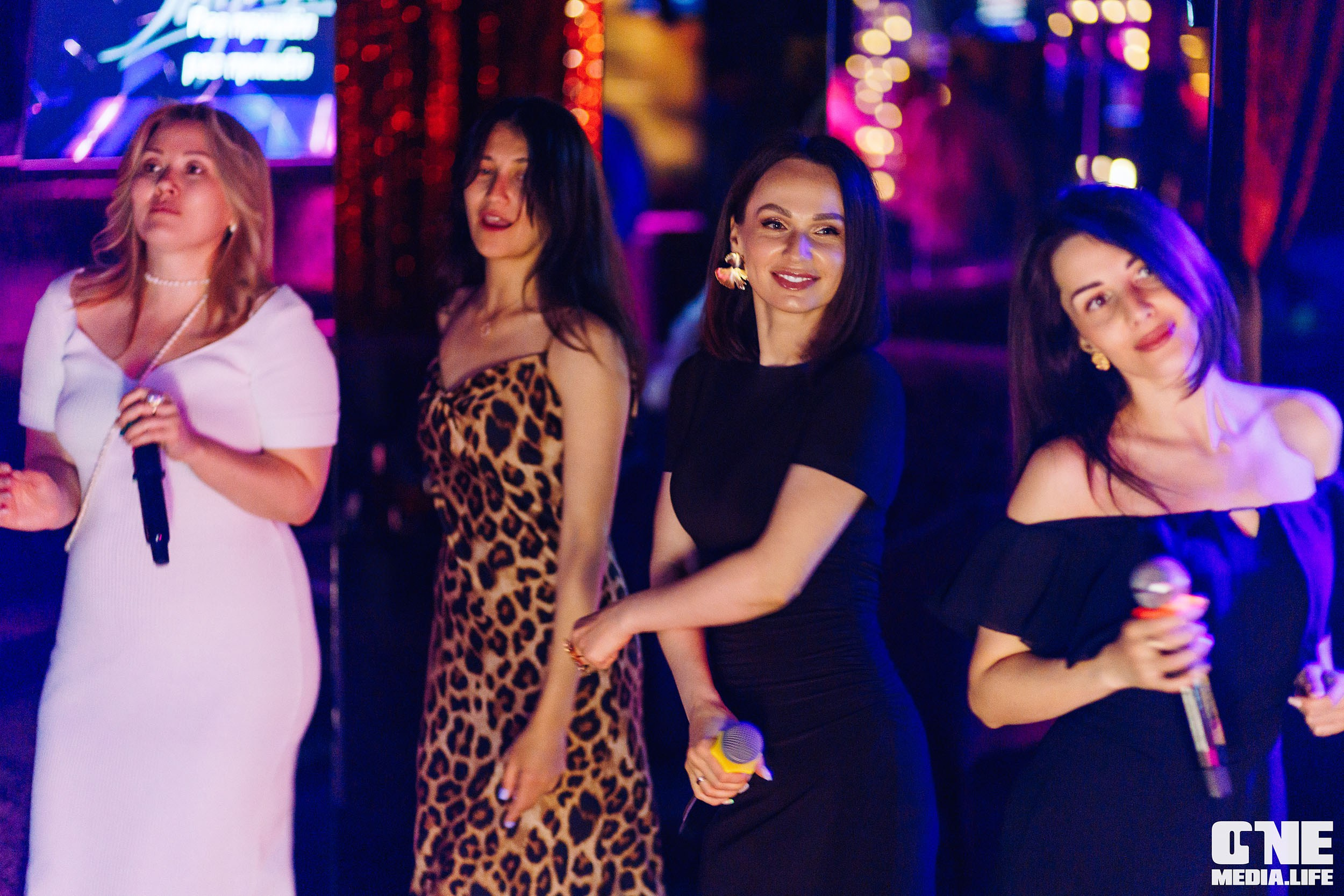 Фоторепортаж из караоке-клуба Эйфория. One Media Life: фоторепортажи, фотоотчеты с мероприятий и заведений