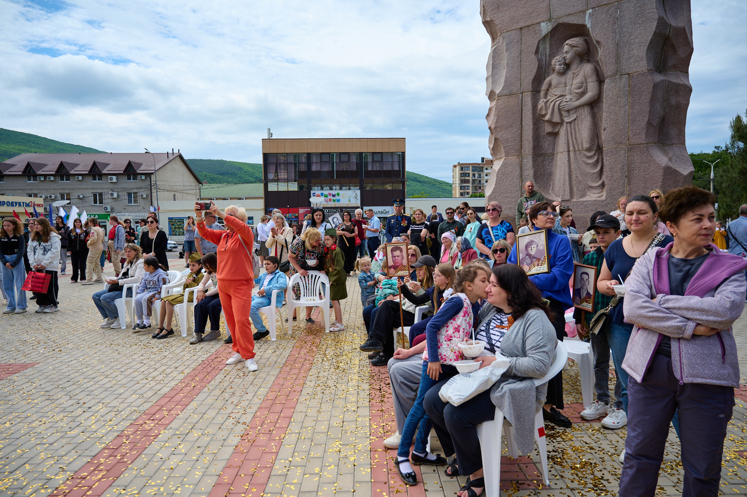 Митинг 9 мая. Жизнь курорта Кабардинка в фотографиях