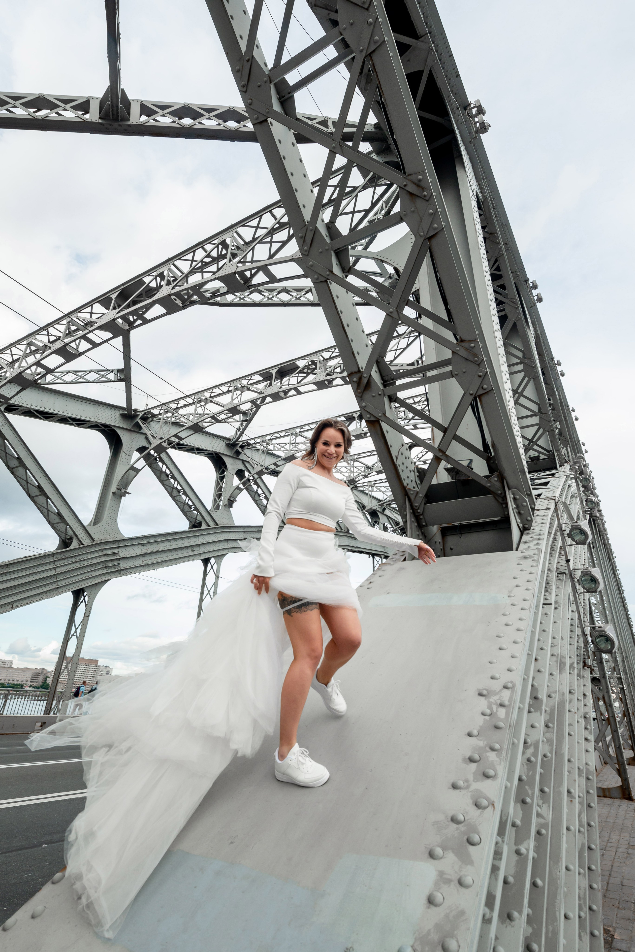 Экстравагантная свадебная фотосессия Светланы и Славы по нетрадиционным и оригинальным местам для свадебной прогулки в Санкт-Петербурге. Портретный, семейный и свадебный фотограф в Санкт-Петербурге и в Пушкине Ширяев Денис