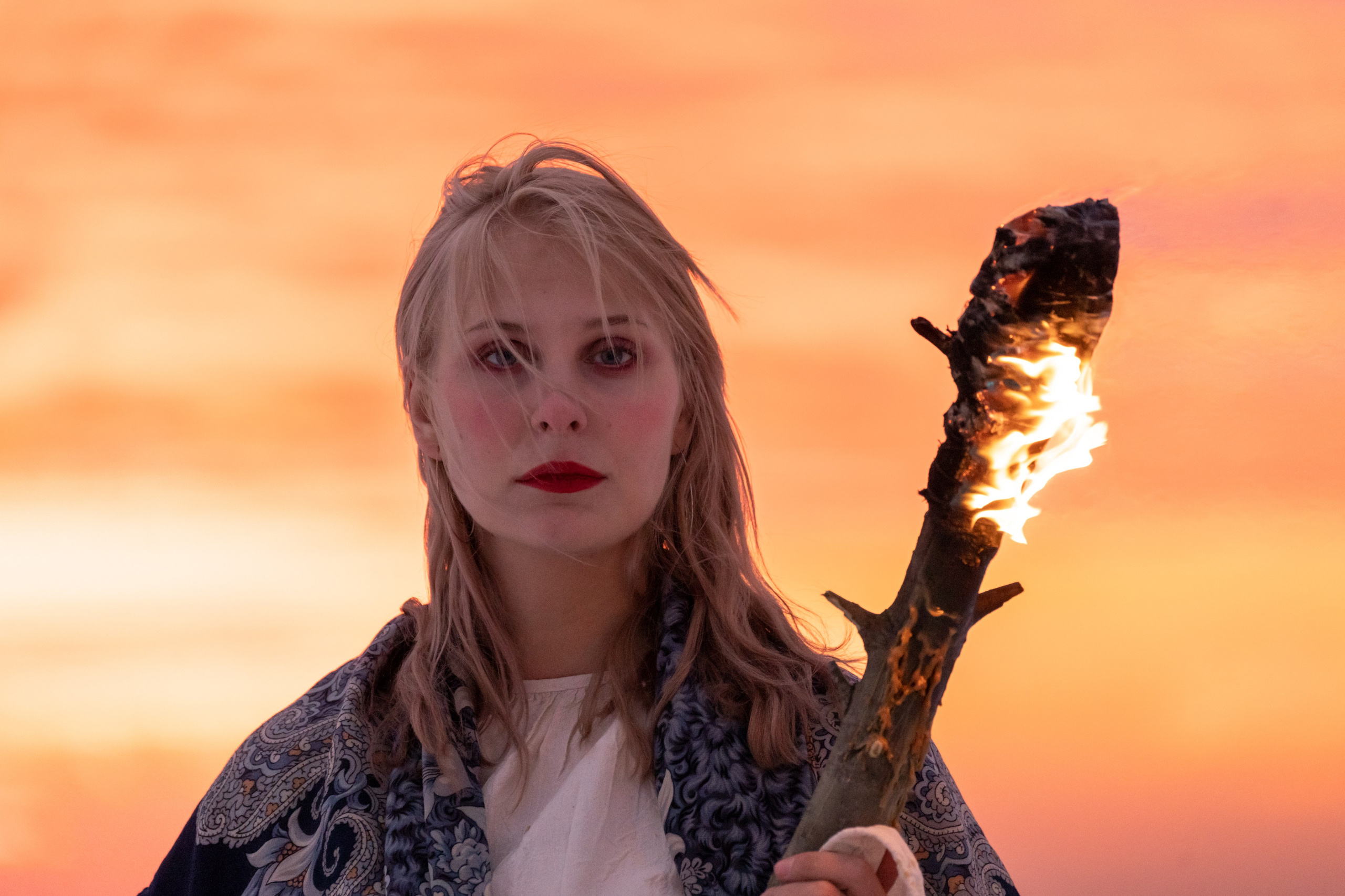 фотодень с факелом СПб