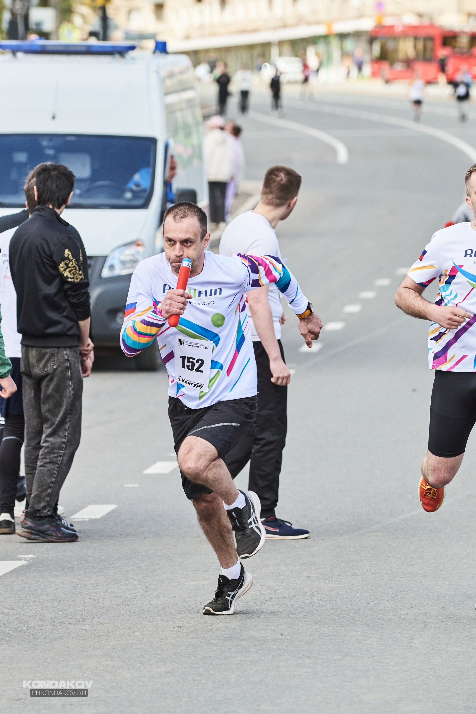 Первомайская эстафета в Иваново 2024 год. Фотограф в Иваново: Каталожная съемка одежды и постельного белья, Wildberries