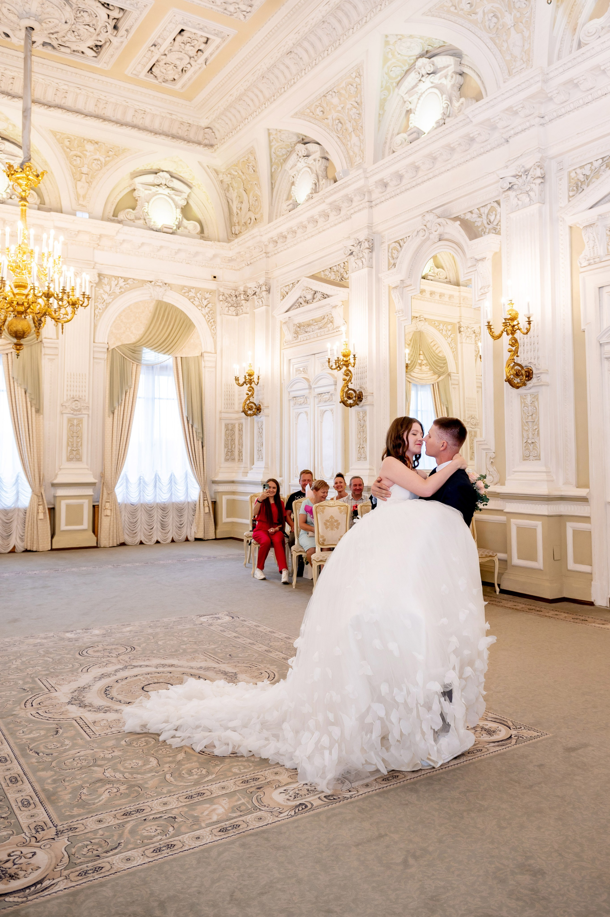 Зажигательная и динамичная свадебная фотосессия Анастасии и Максима. Портретный, семейный и свадебный фотограф в Санкт-Петербурге и в Пушкине Ширяев Денис