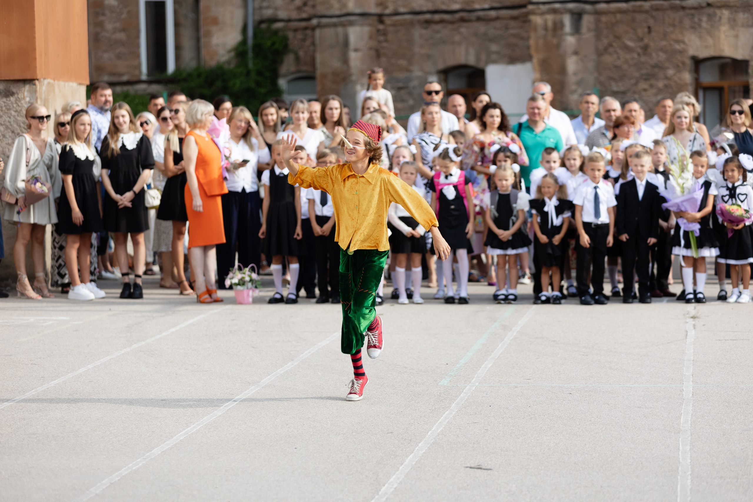 Первый раз — в первый класс. Фотосессия первоклассников 1 сентября. Свадебный фотограф, фотосъемка в Крыму, Севастополе, Симферополе, Ялте